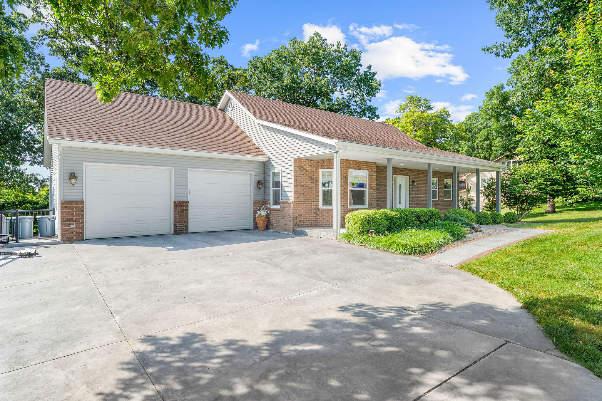 471 Table Rock Heights Property Photo 1