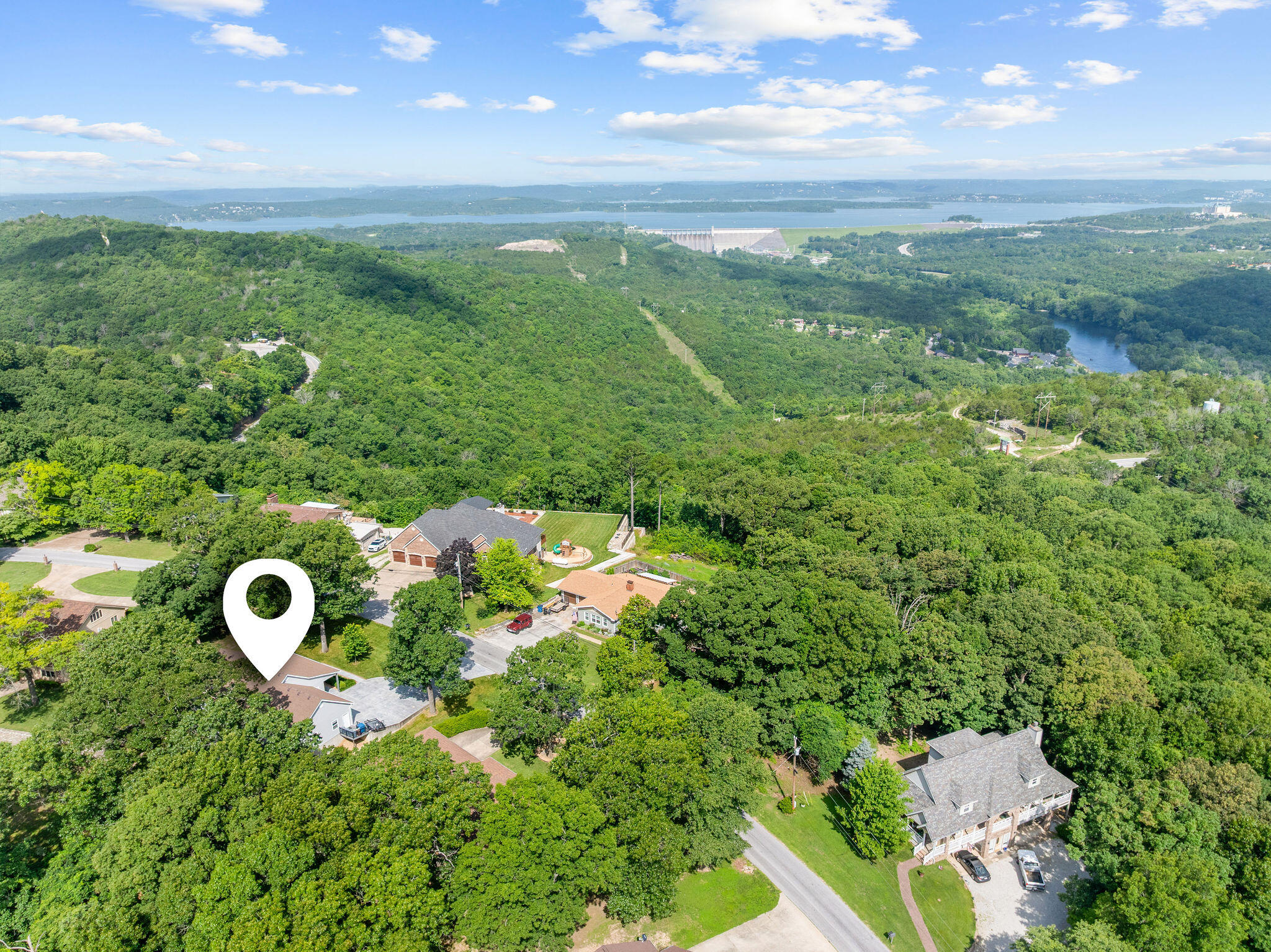 471 Table Rock Heights Property Photo 4