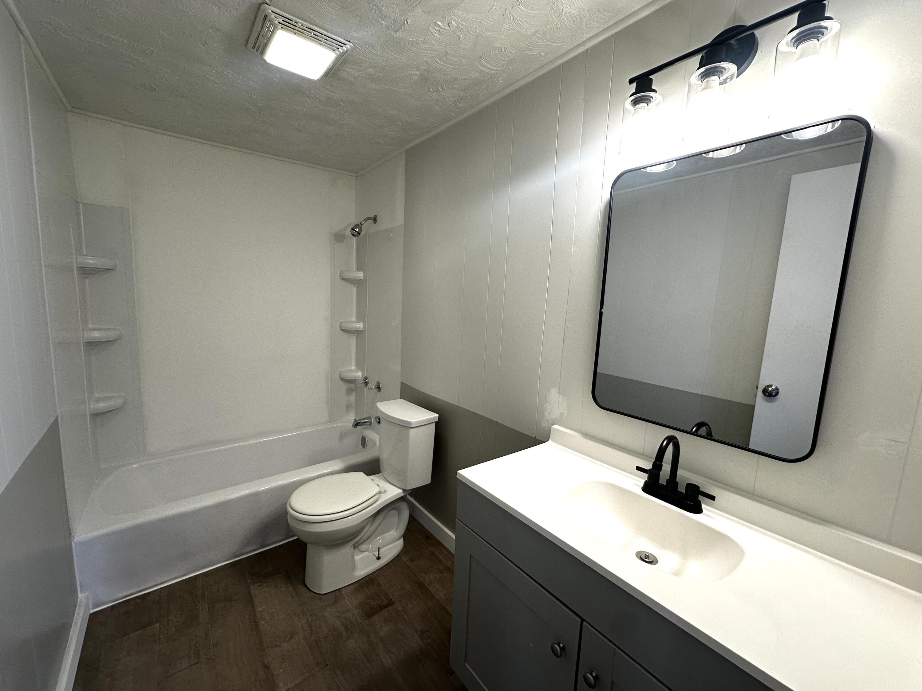 2609 West Lombard Street Property Photo 7