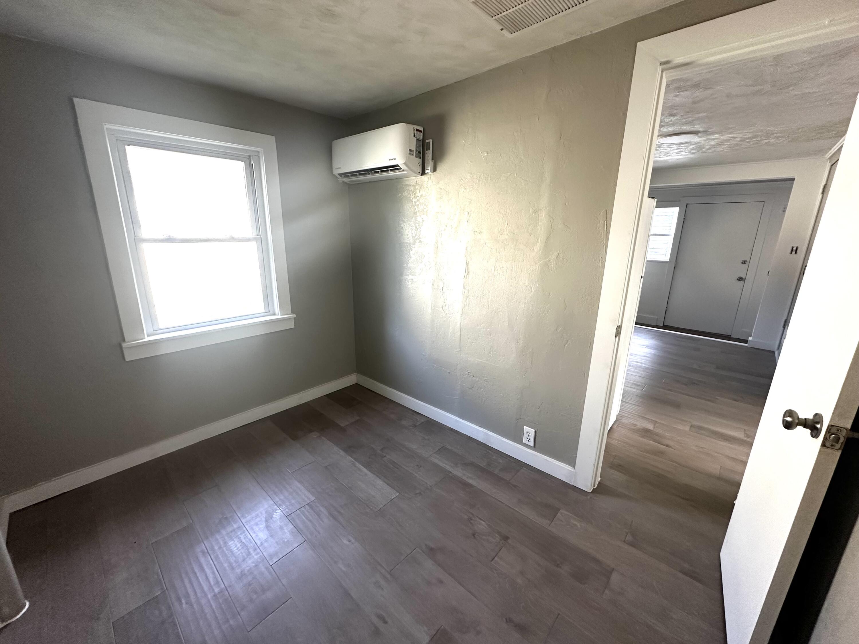 2609 West Lombard Street Property Photo 9