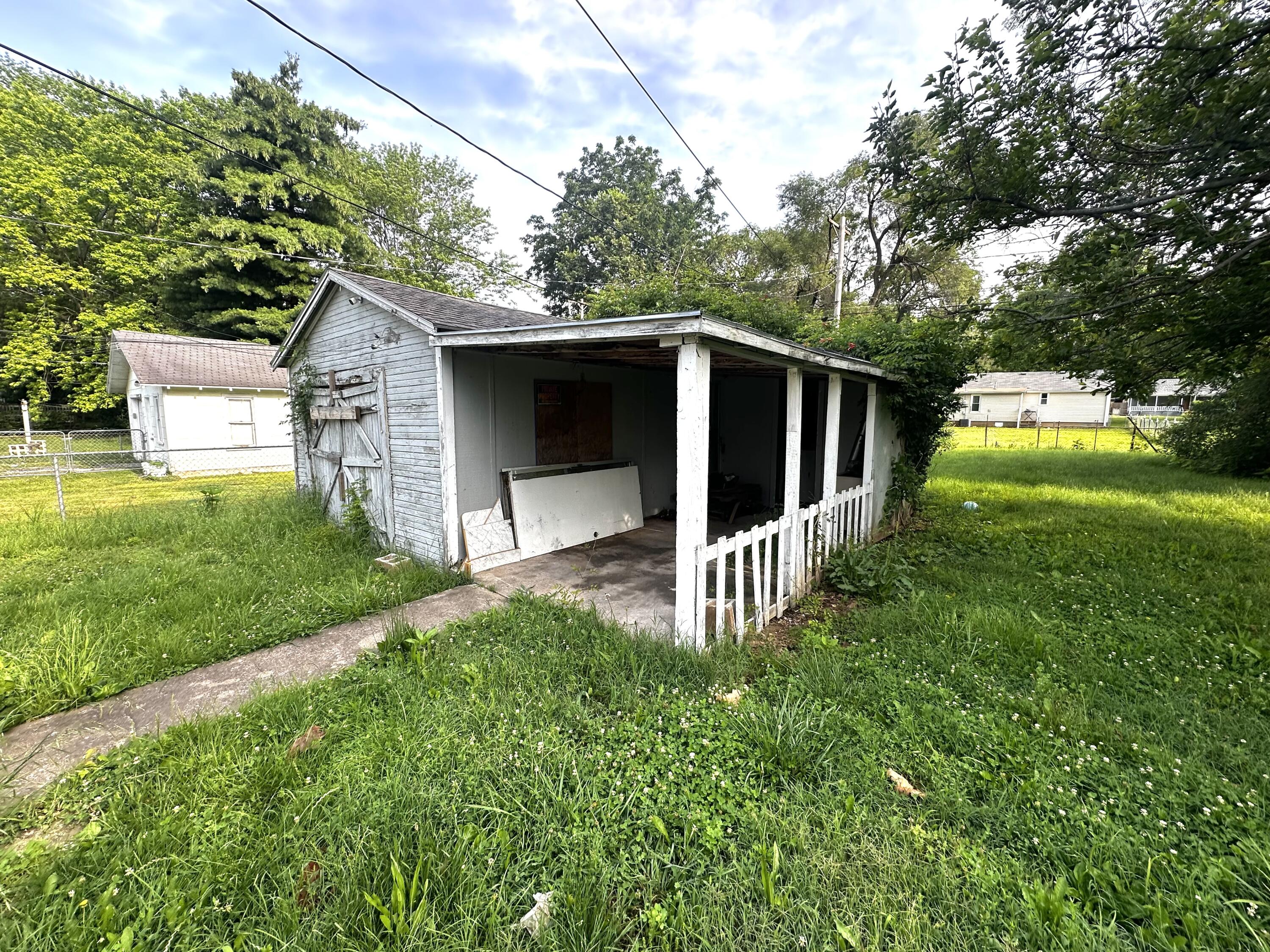 2609 West Lombard Street Property Photo 10