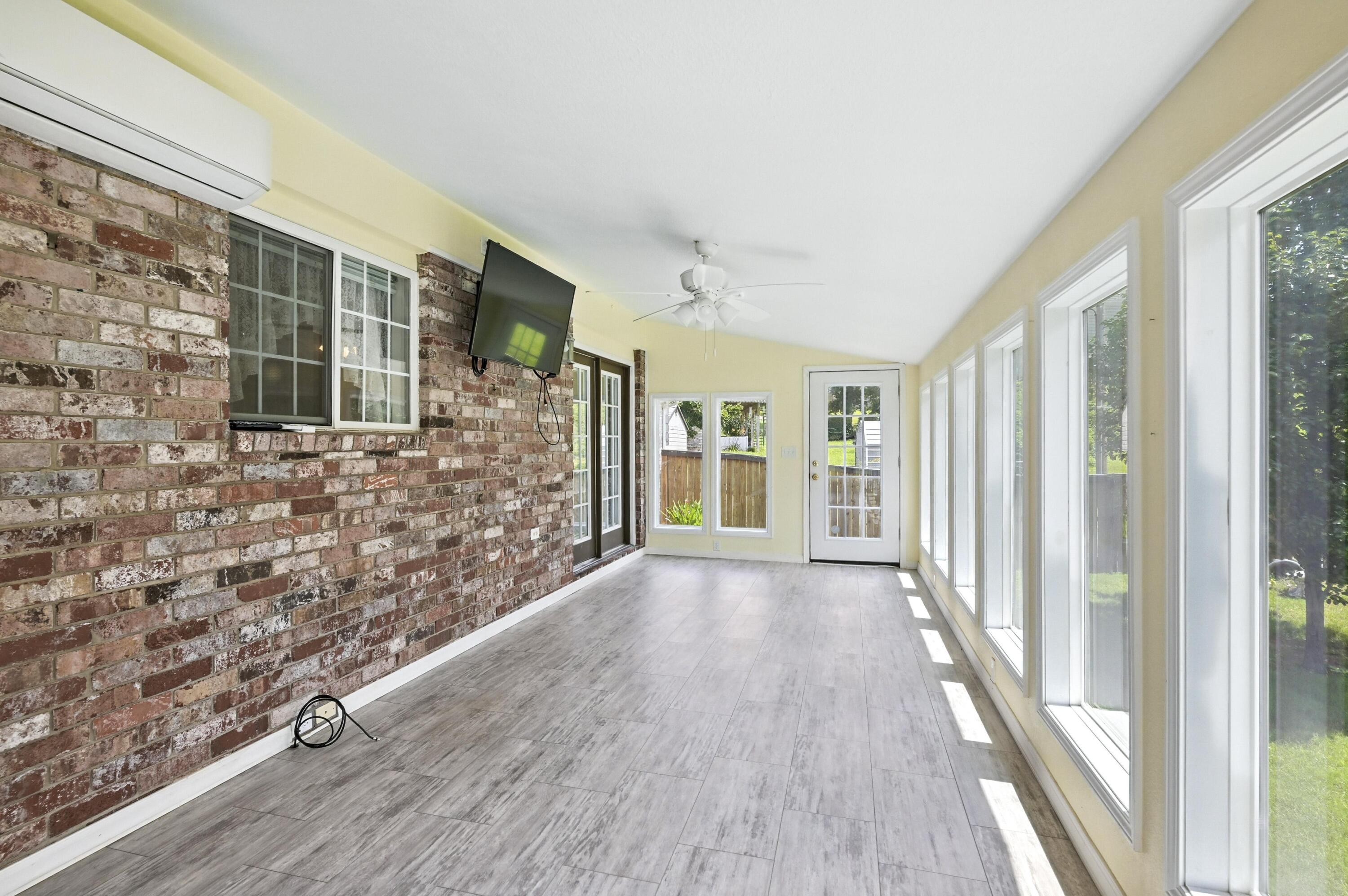 1225 Skyline Drive Property Photo 15