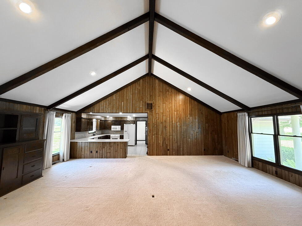 114 West Carman Road Property Photo 13