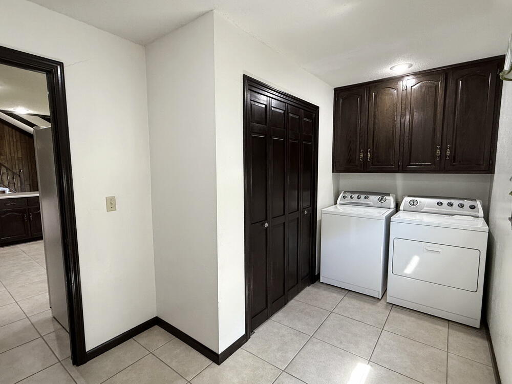 114 West Carman Road Property Photo 19