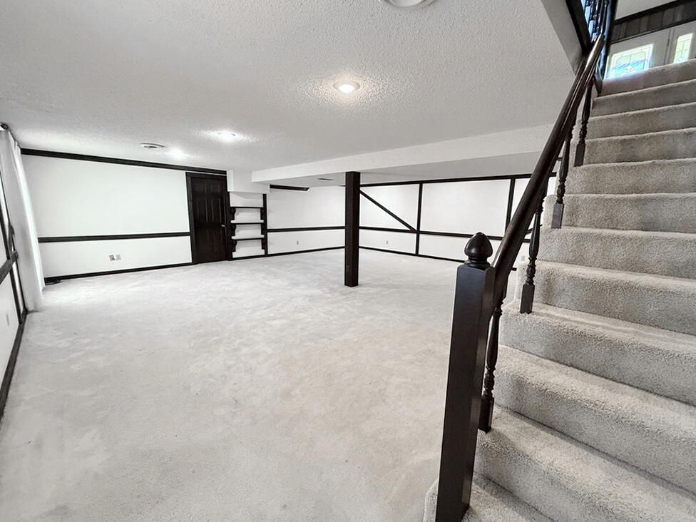 114 West Carman Road Property Photo 36