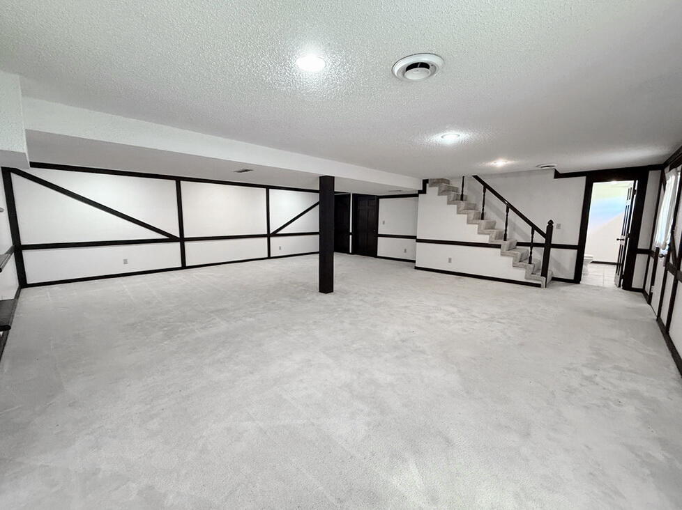 114 West Carman Road Property Photo 38