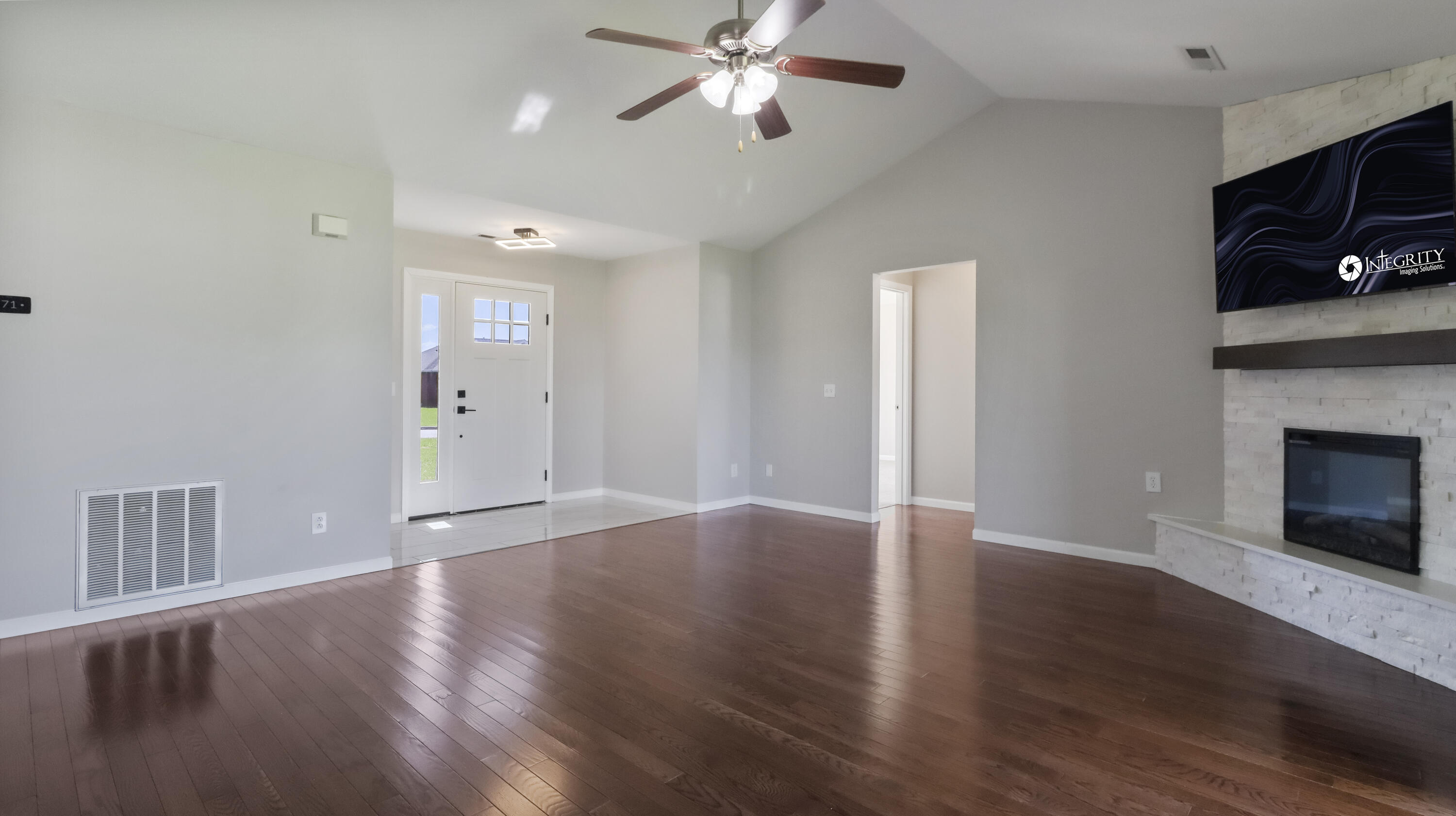 2607 Mayfield Drive Property Photo 7