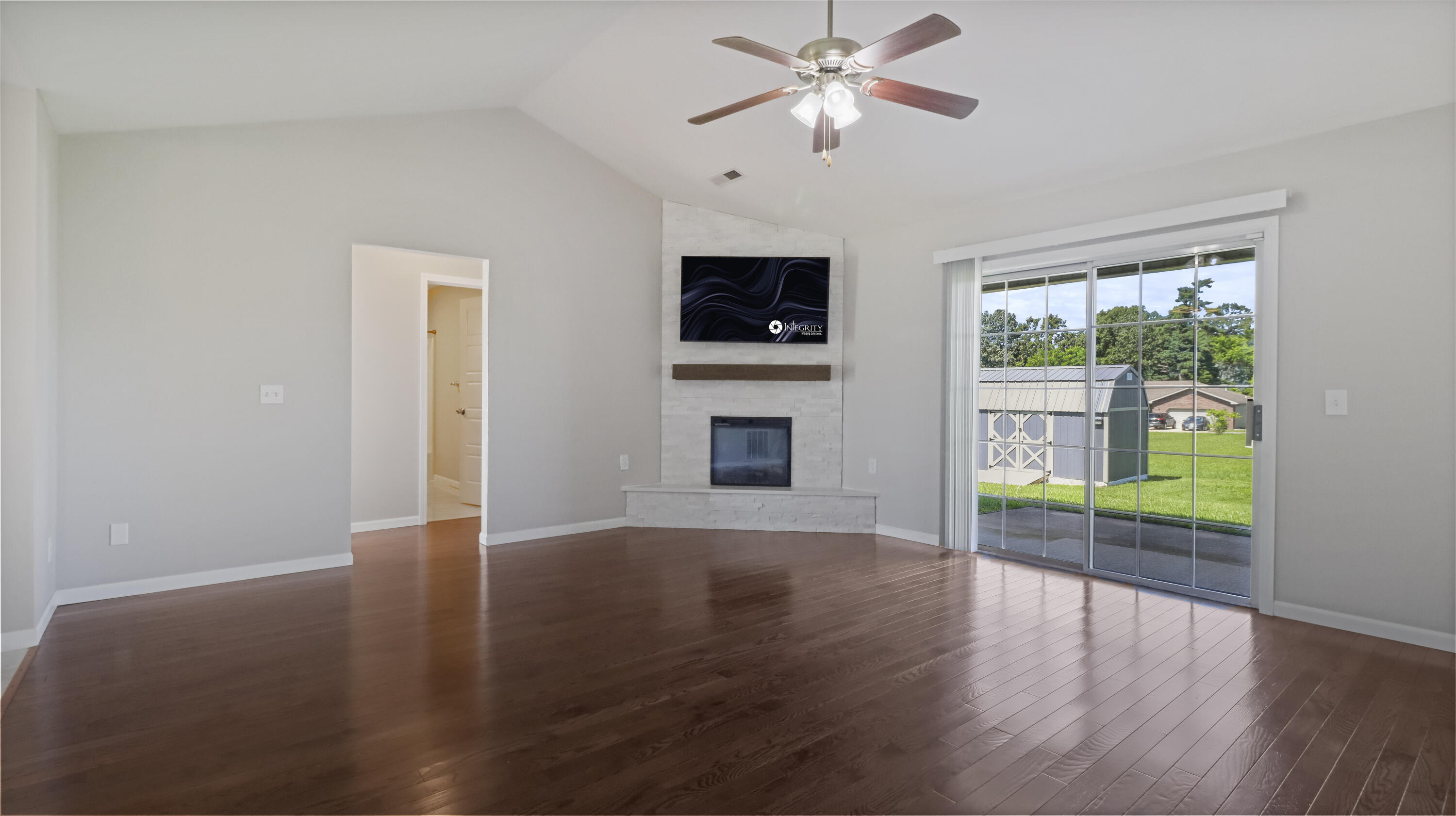 2607 Mayfield Drive Property Photo 8