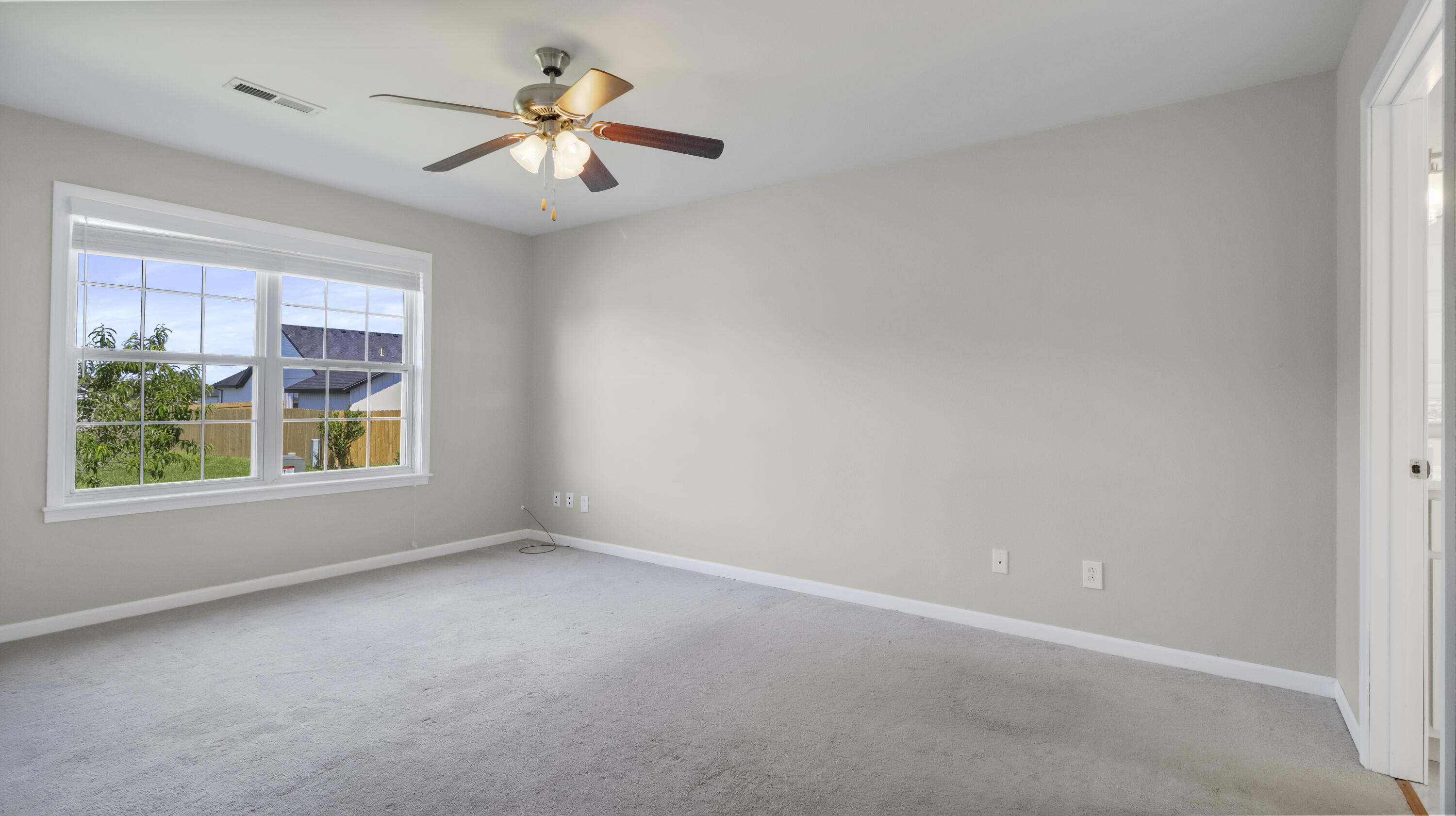 2607 Mayfield Drive Property Photo 15