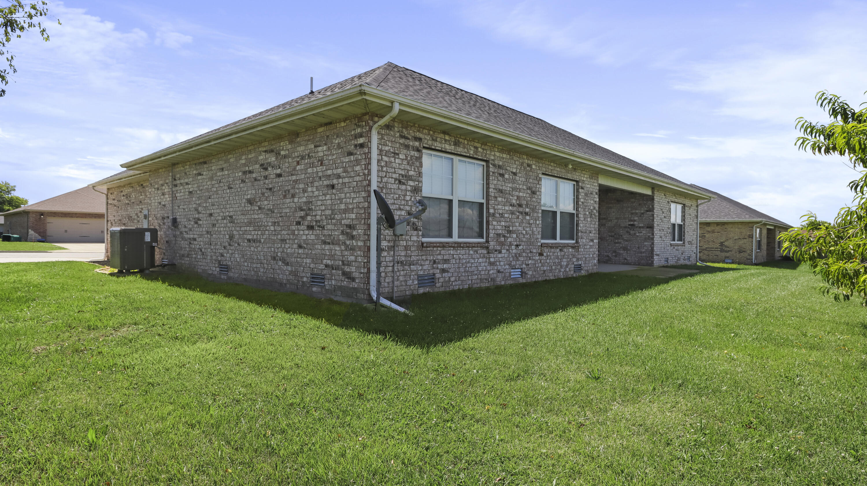 2607 Mayfield Drive Property Photo 27