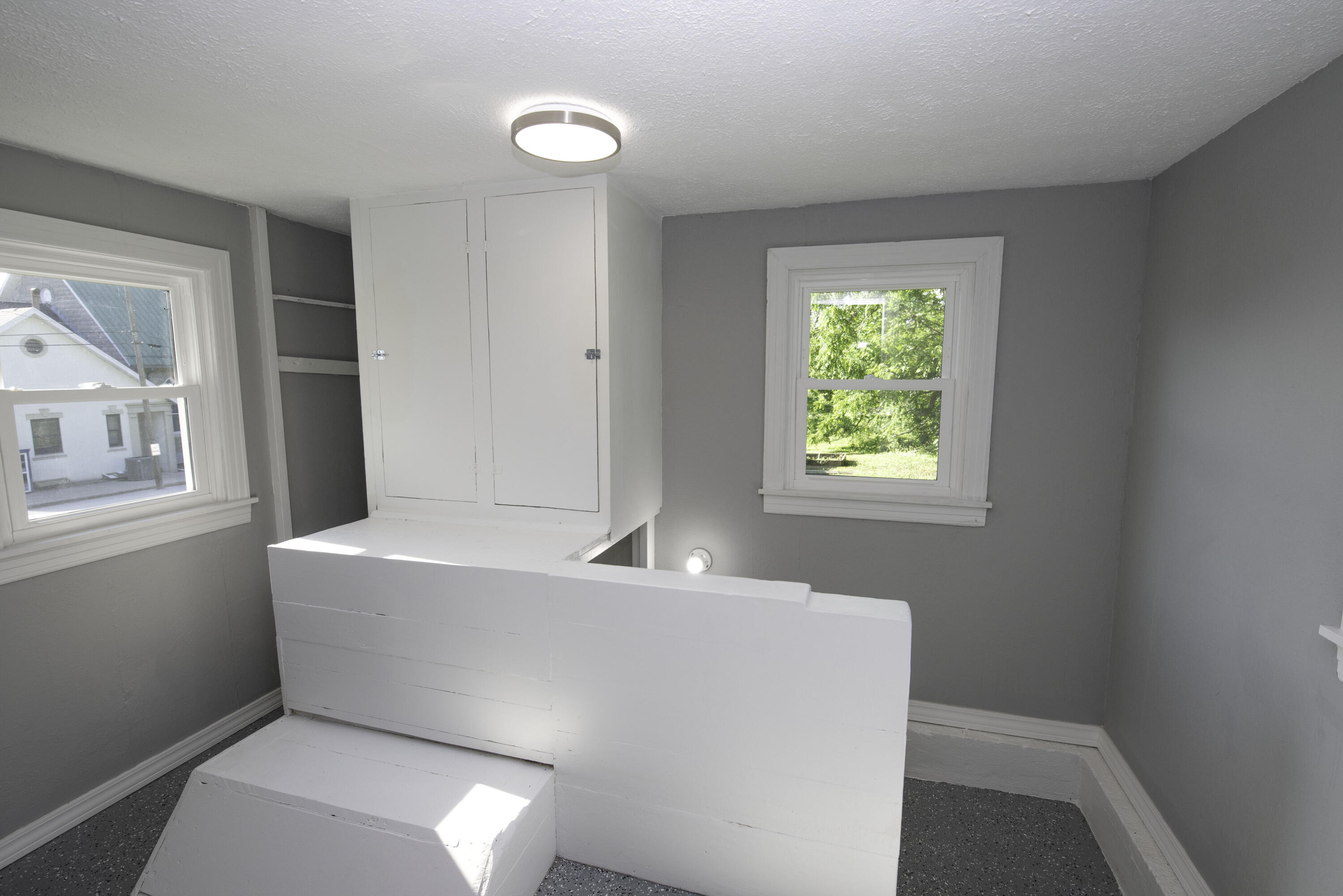 106 South 3rd Avenue Property Photo 14