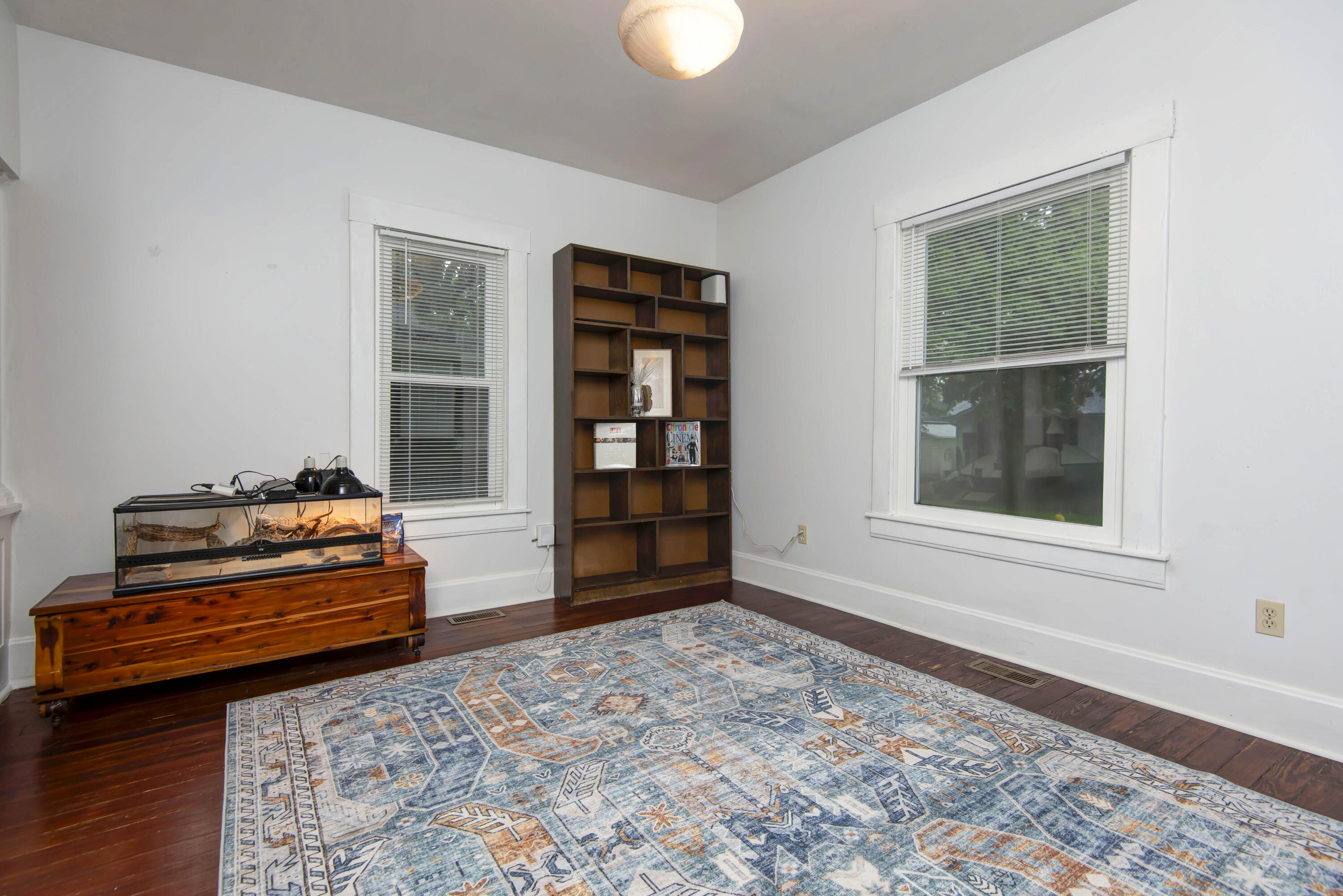 1510 East Mcdaniel Street Property Photo 7