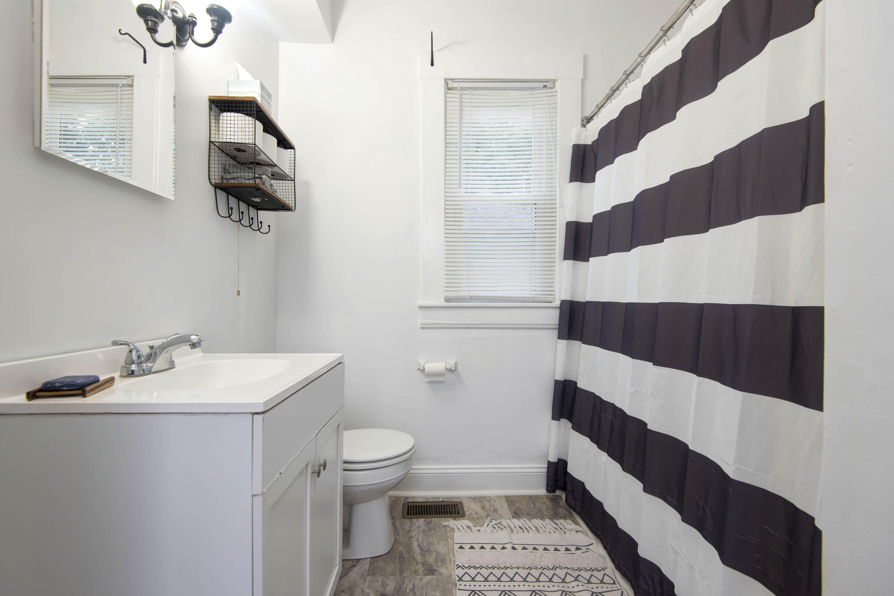 1510 East Mcdaniel Street Property Photo 16