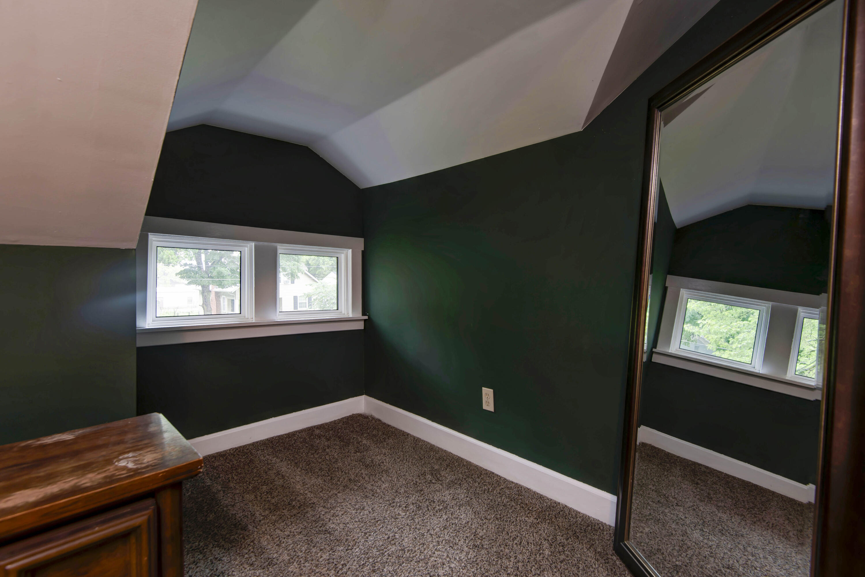 1510 East Mcdaniel Street Property Photo 18