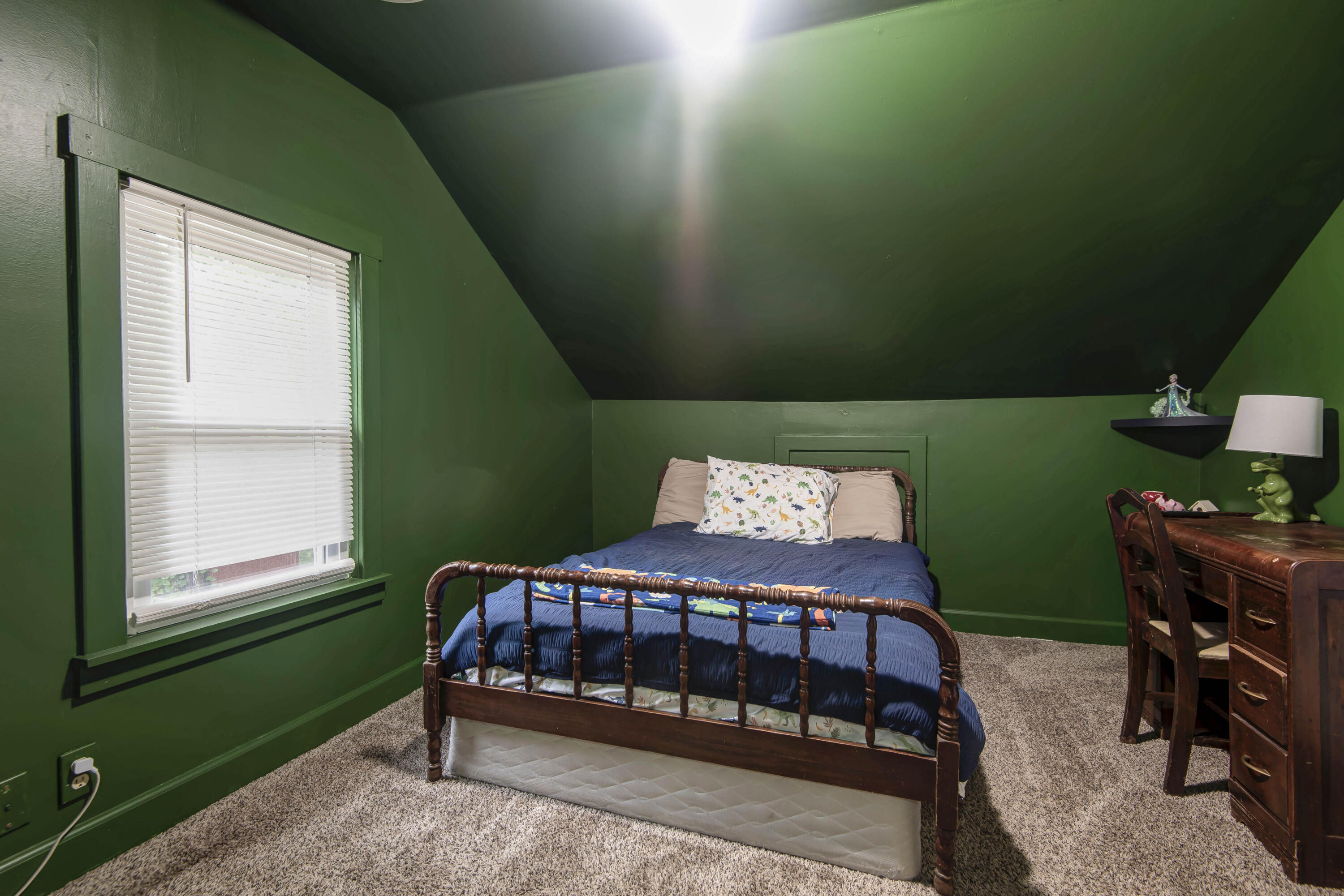 1510 East Mcdaniel Street Property Photo 23
