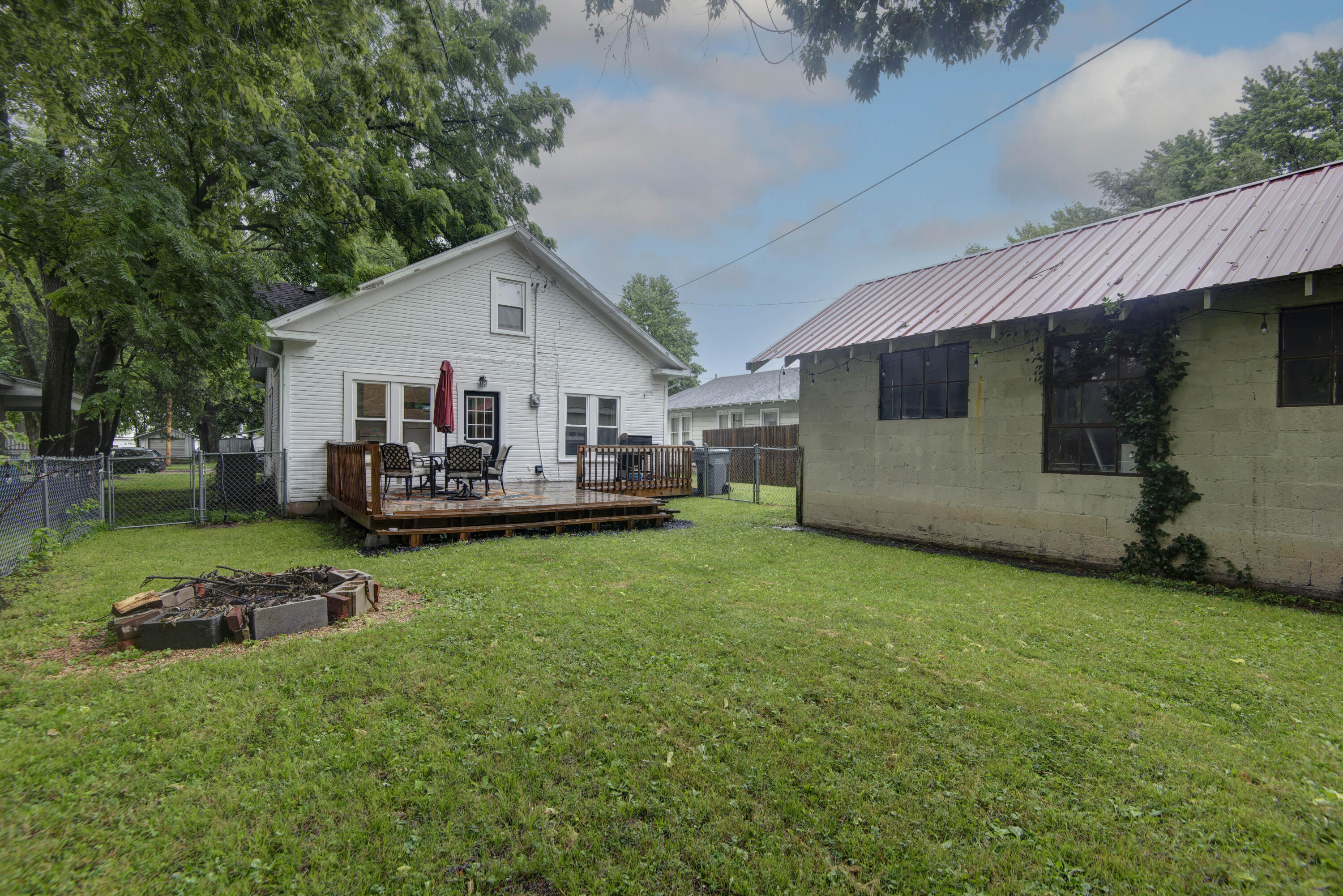 1510 East Mcdaniel Street Property Photo 27