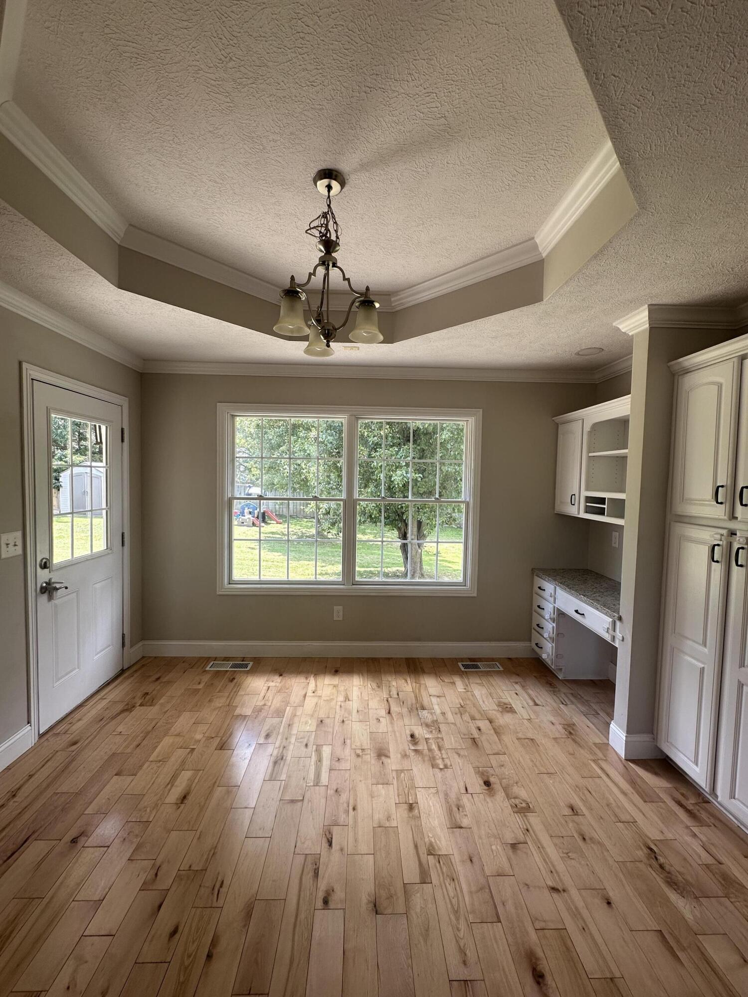 824 North Vermillion Drive Property Photo 8