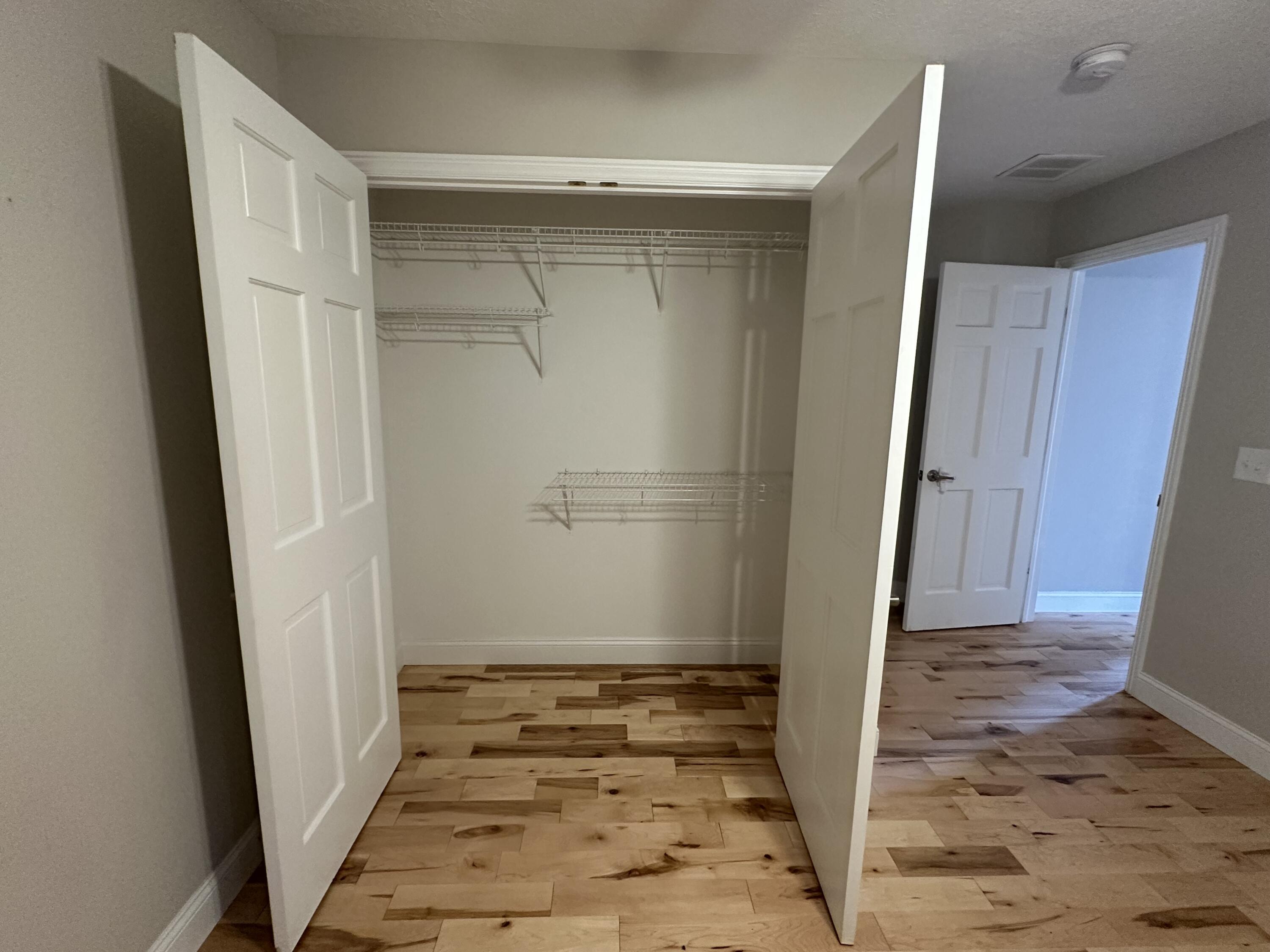 824 North Vermillion Drive Property Photo 18