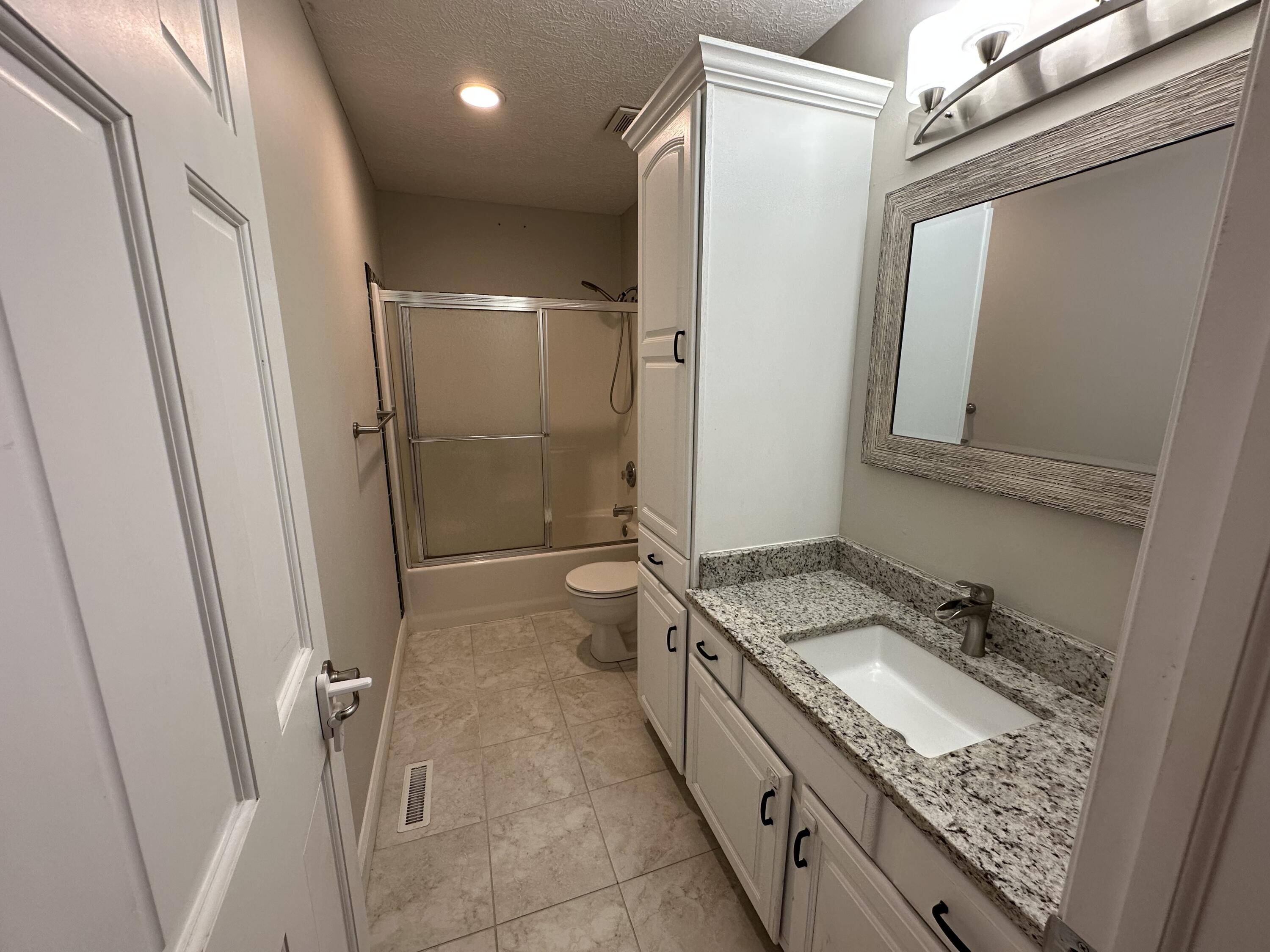 824 North Vermillion Drive Property Photo 20
