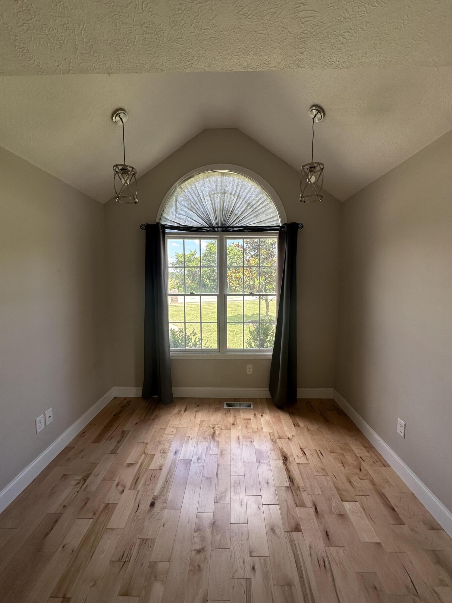 824 North Vermillion Drive Property Photo 34