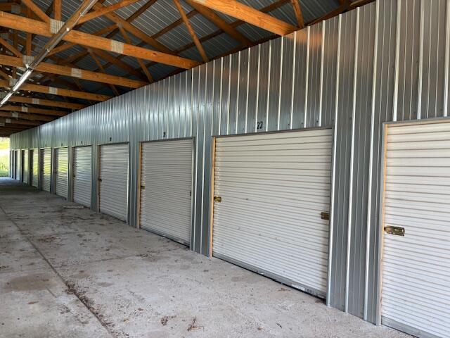 20154 Highway 174 Property Photo 1