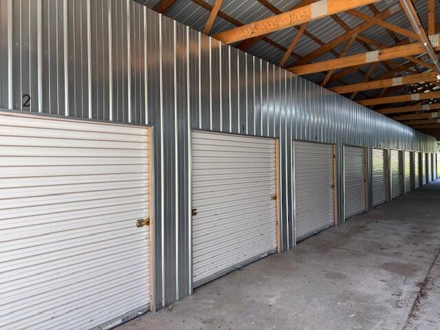 20154 Highway 174 Property Photo 2