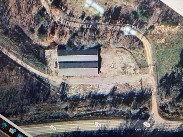 20154 Highway 174 Property Photo 3