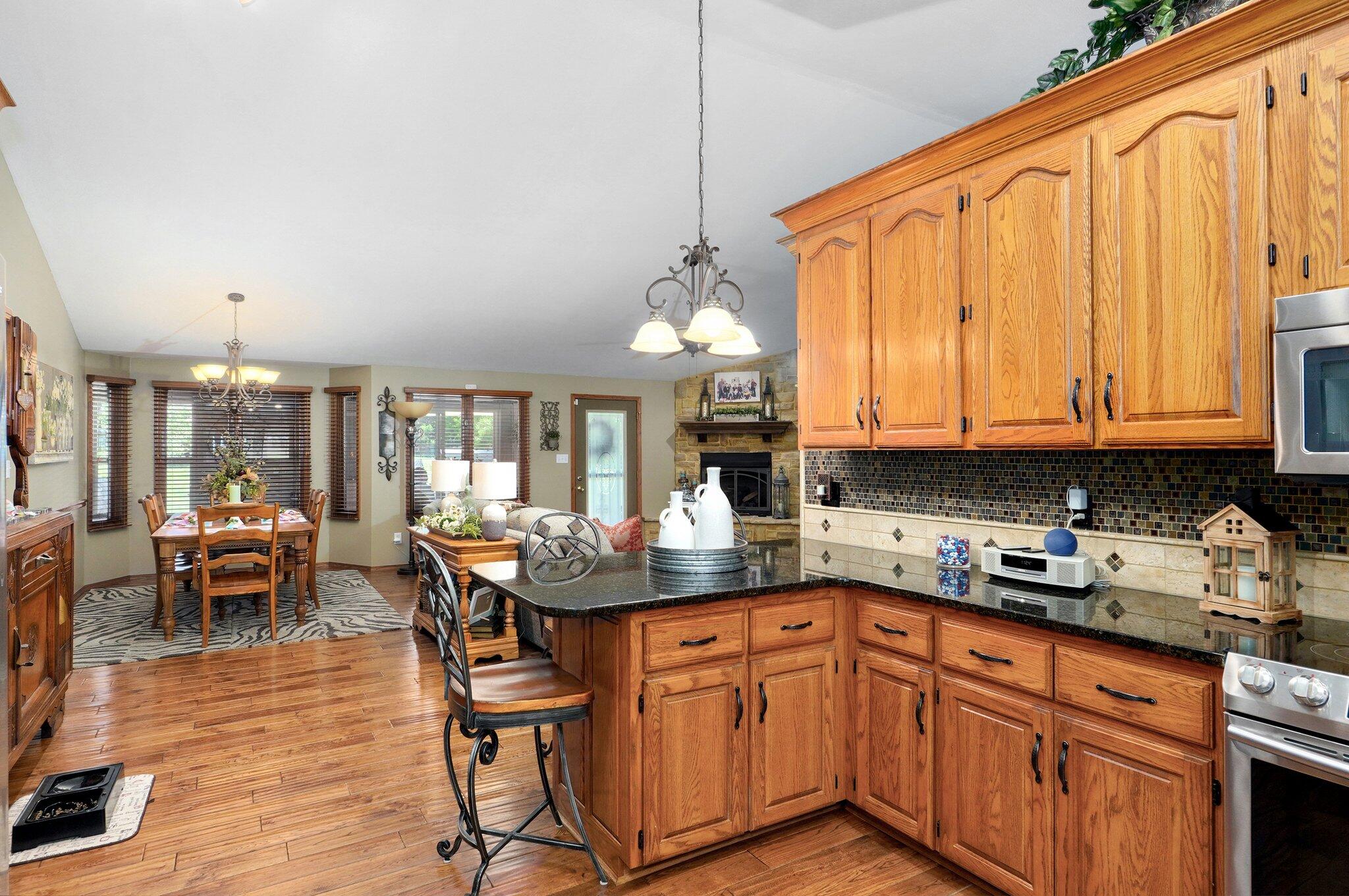 6415 East Farm Road 186 Property Photo 13