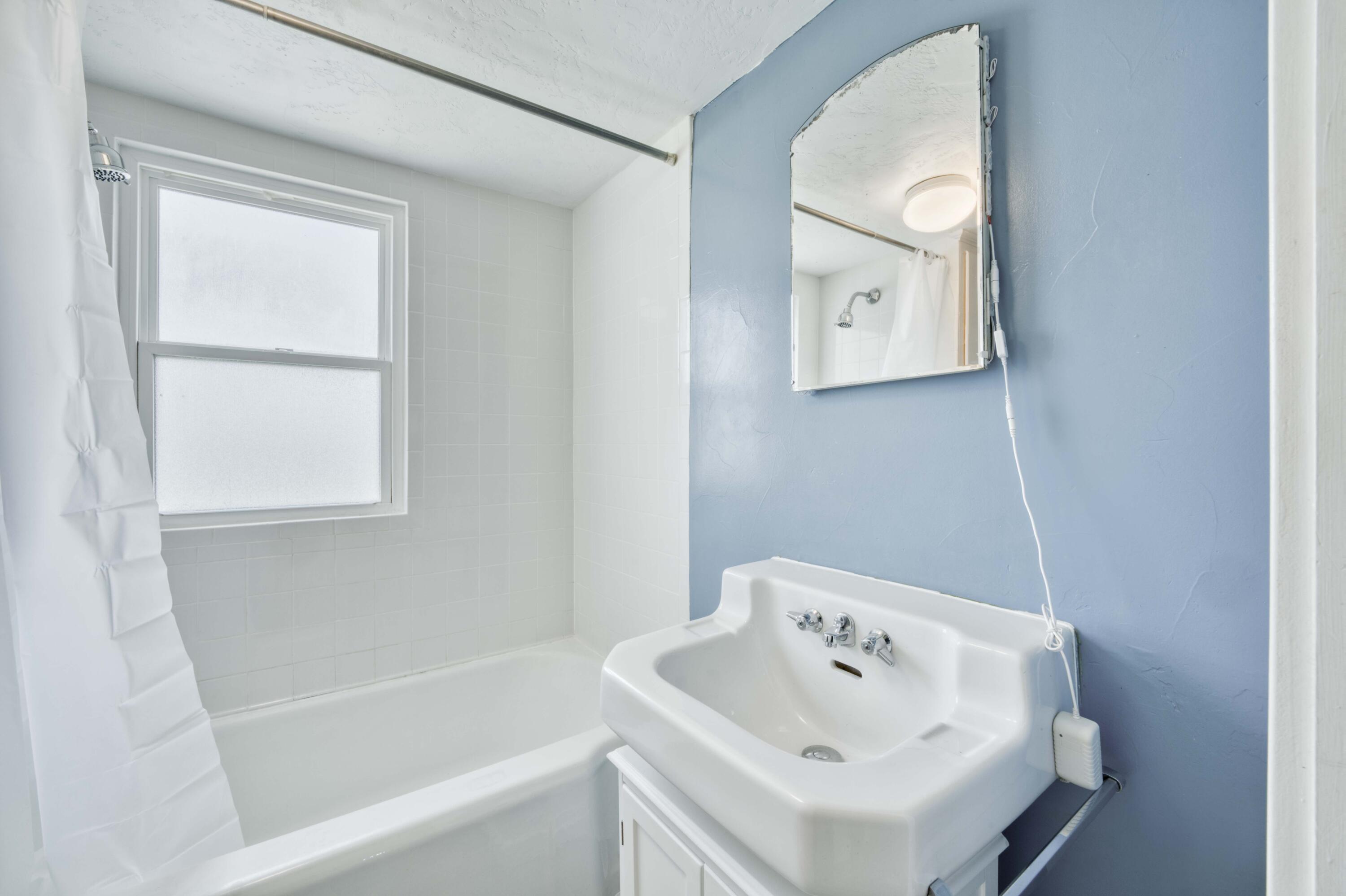 6701 Lawrence 1242 Property Photo 17