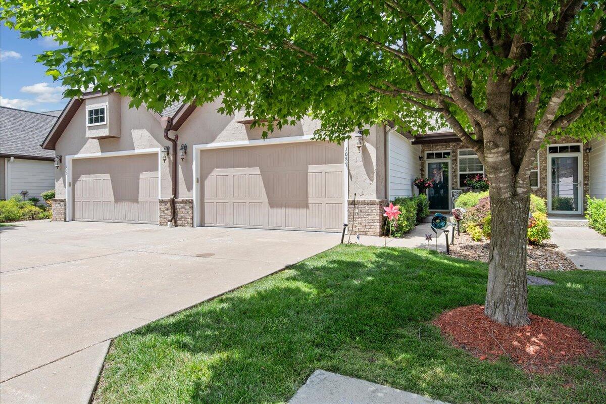 108 Residence Lane Property Photo 1