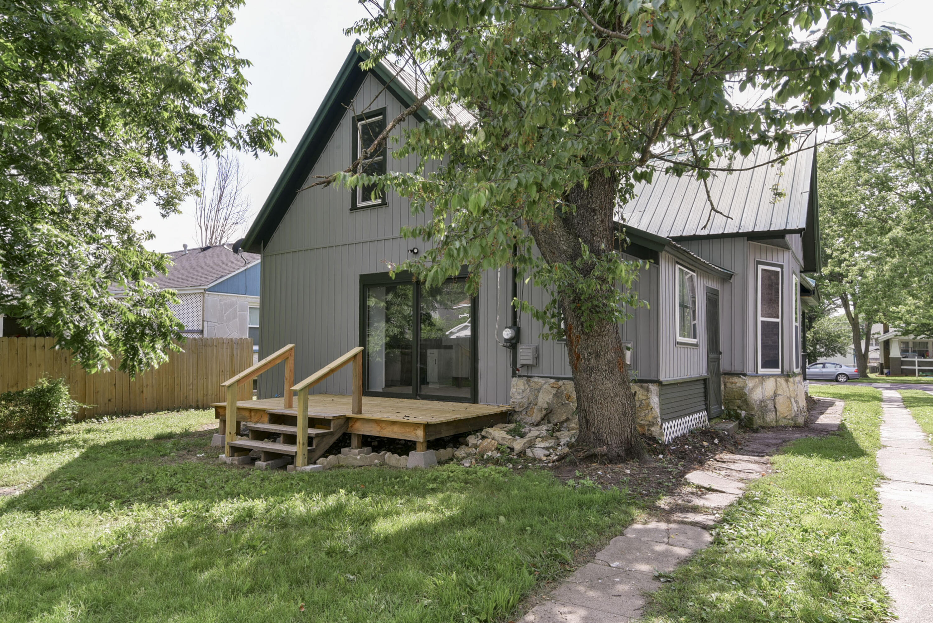 711 Frisco Street Property Photo 4