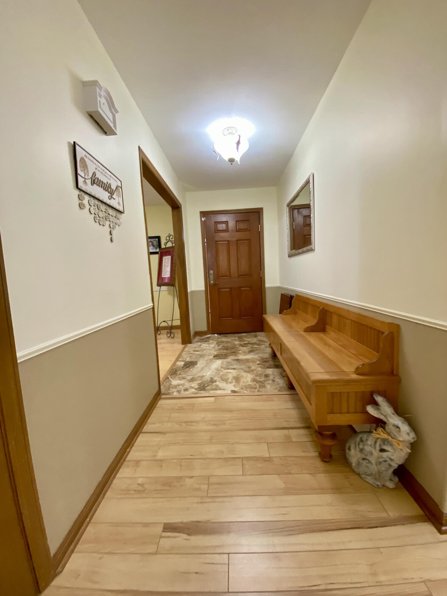 1605 South Park Avenue Property Photo 12