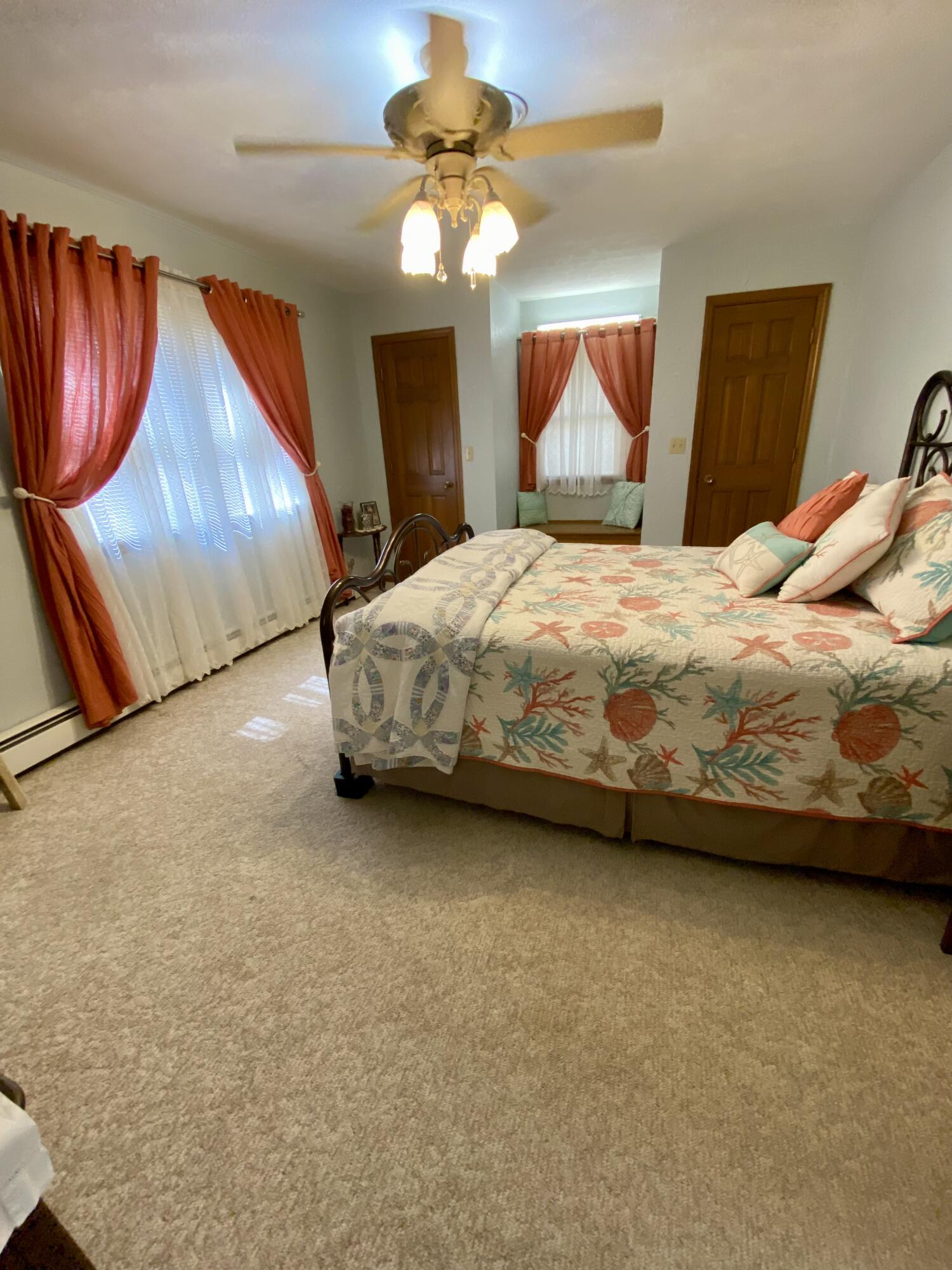 1605 South Park Avenue Property Photo 17