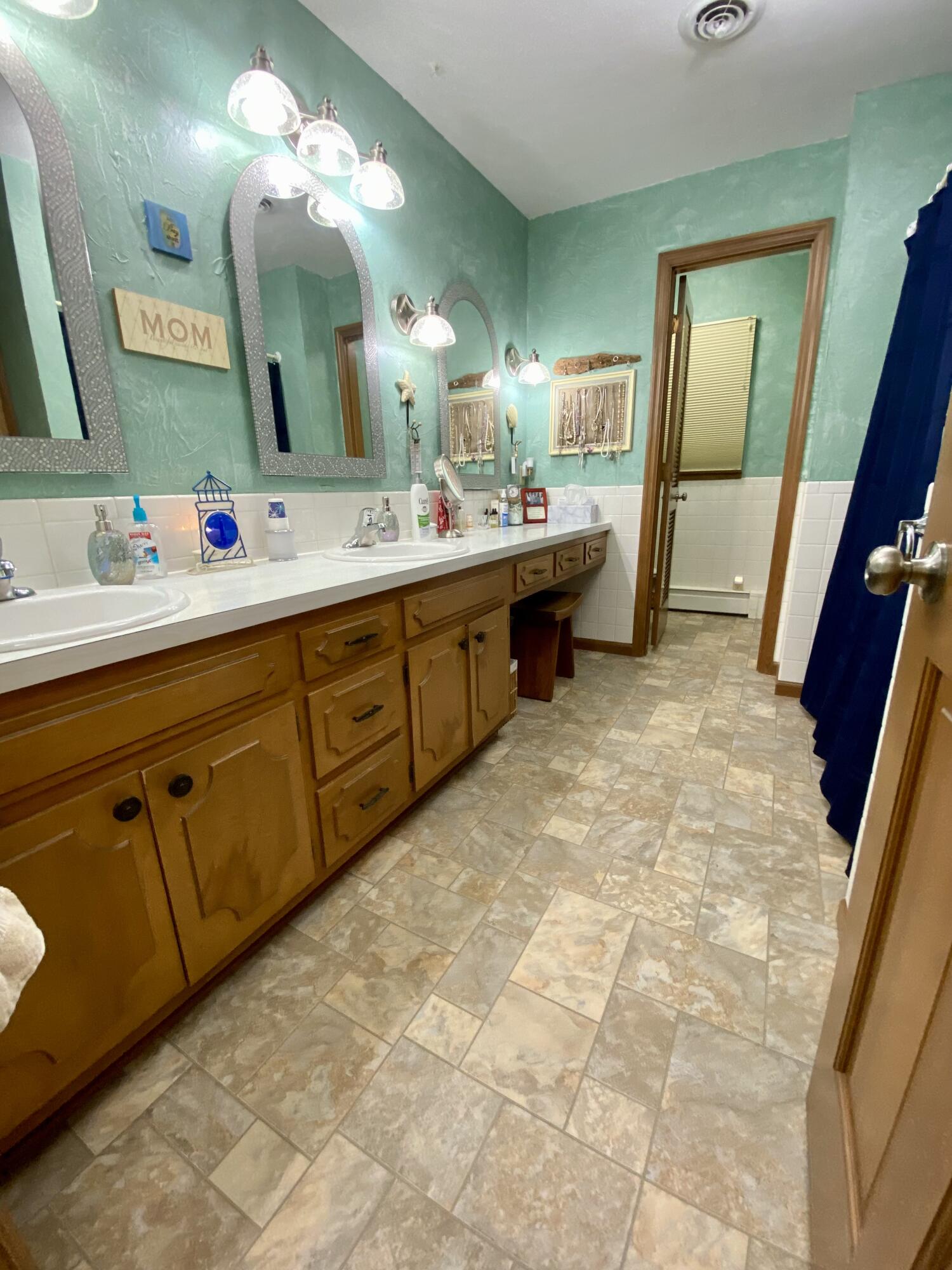 1605 South Park Avenue Property Photo 21