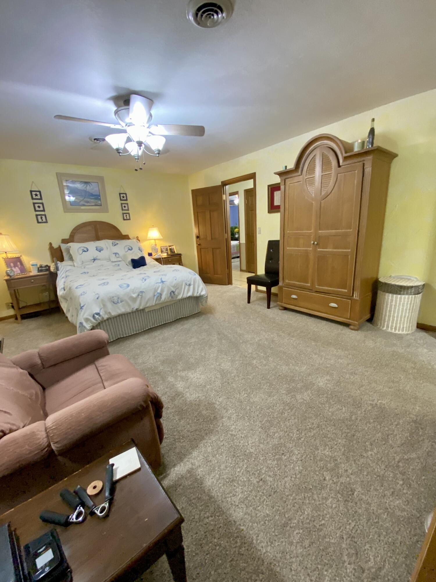 1605 South Park Avenue Property Photo 25