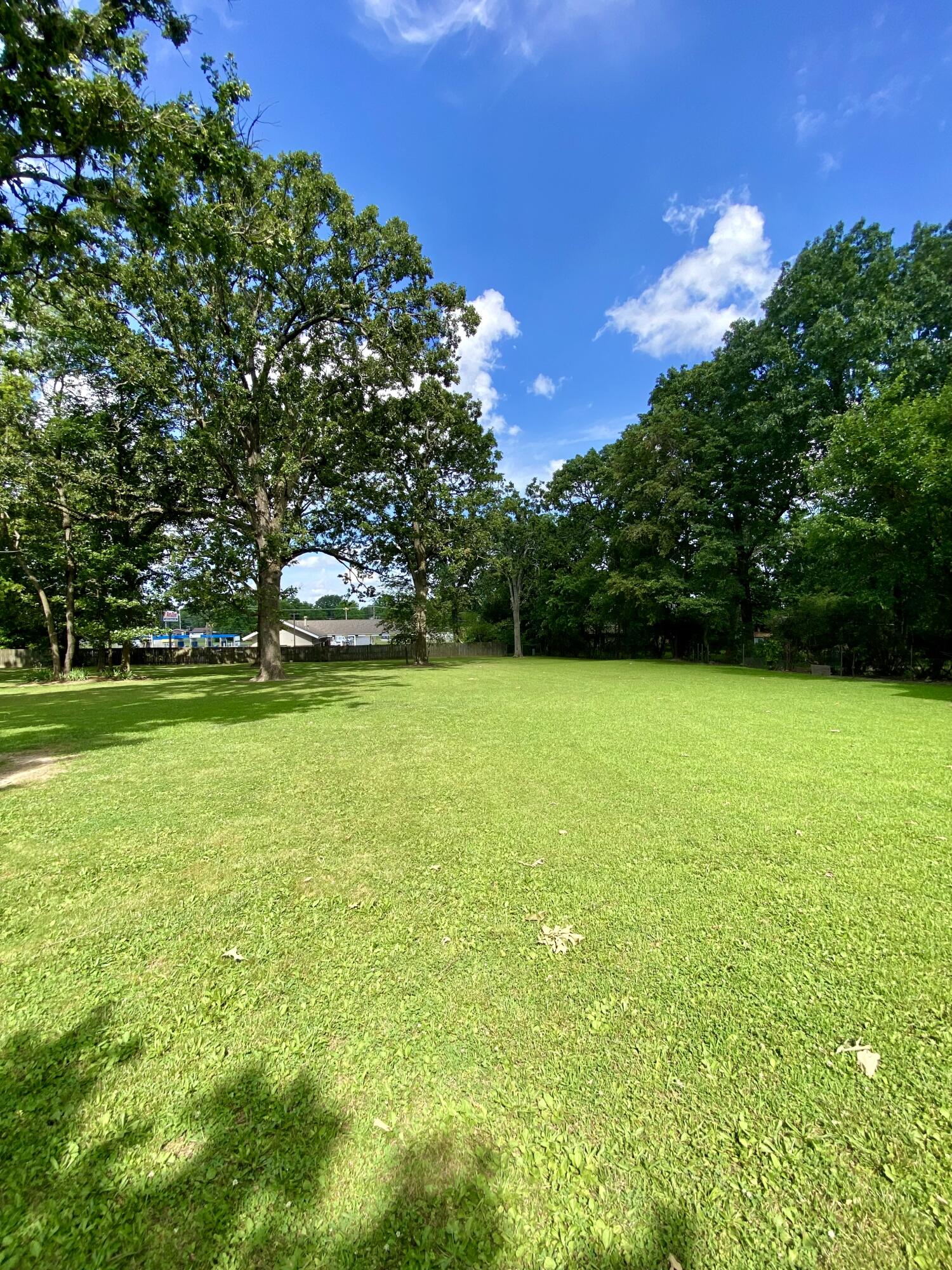 1605 South Park Avenue Property Photo 57