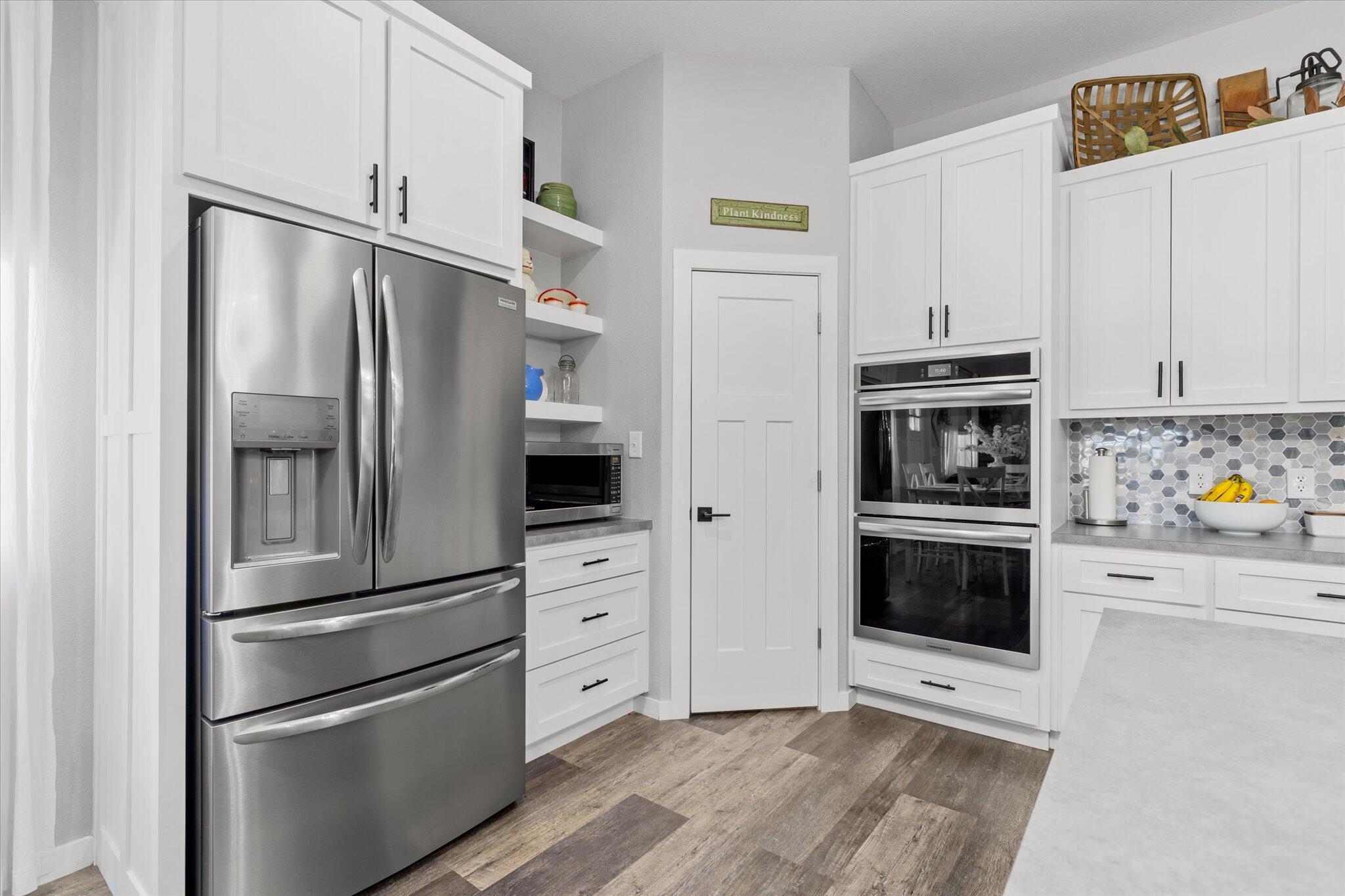 24672 Sunset Lane Property Photo 11
