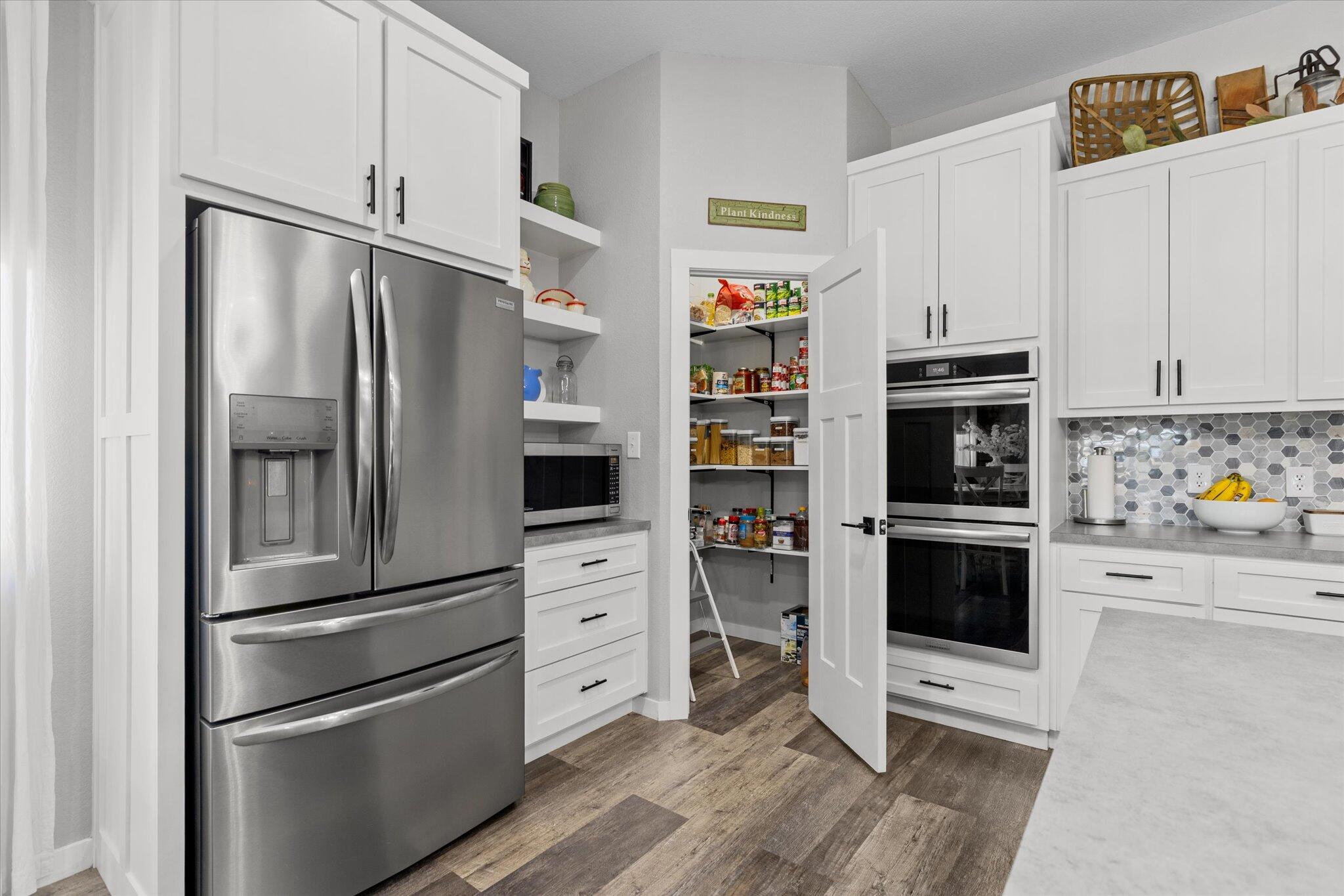 24672 Sunset Lane Property Photo 12