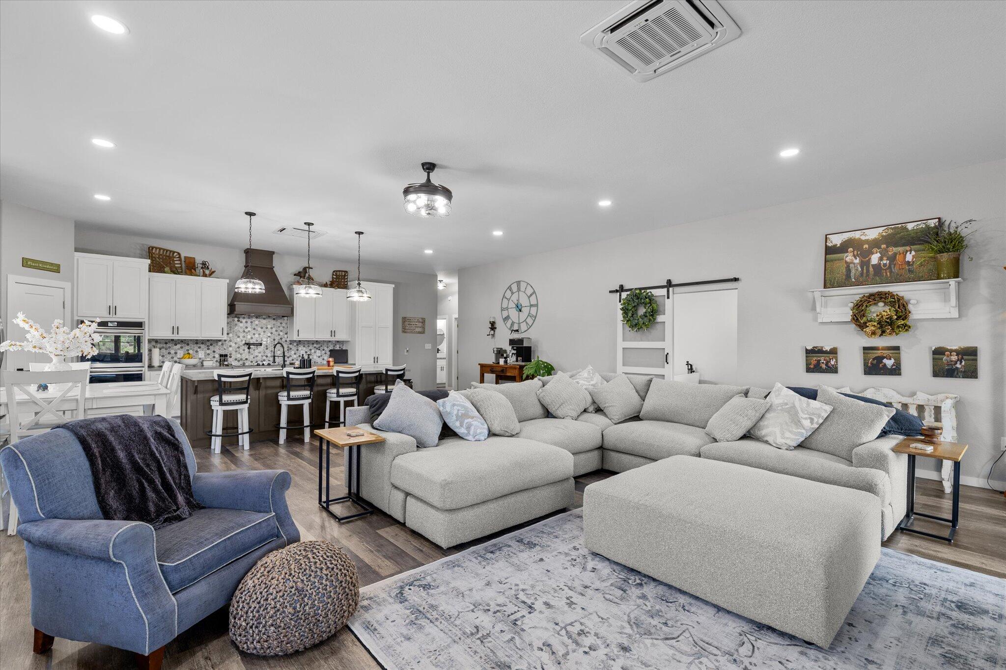 24672 Sunset Lane Property Photo 16