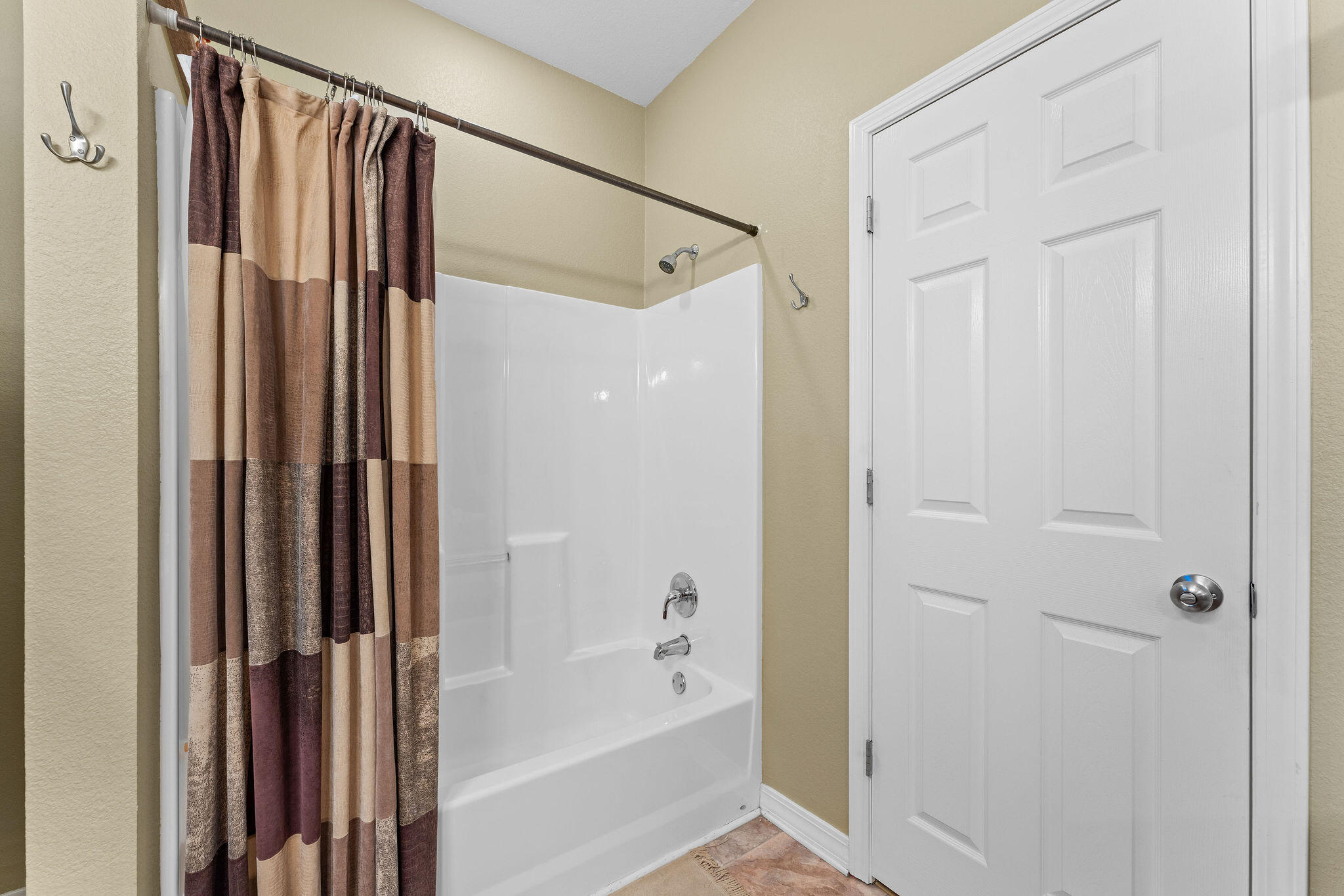 519 Iowa Colony Road Property Photo 12
