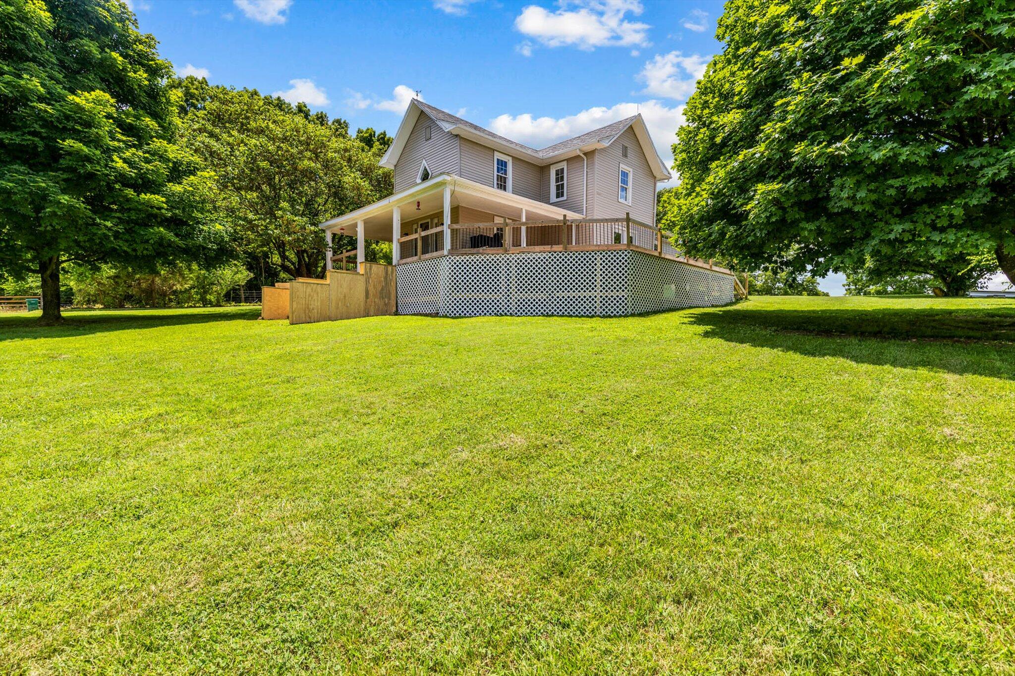 289 Backyard Street