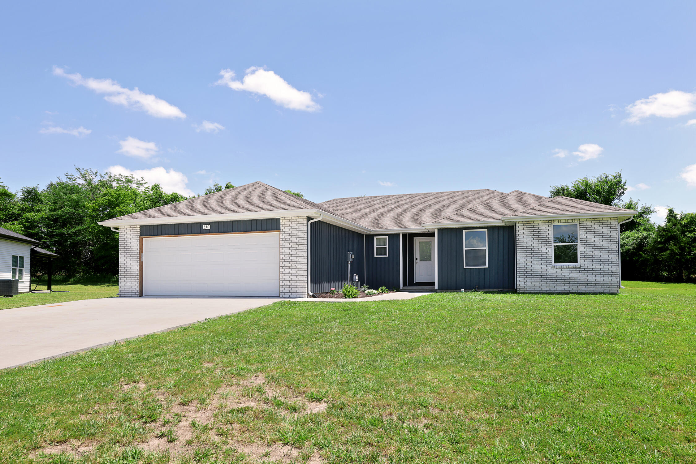 350 Towne Loop Property Photo 1
