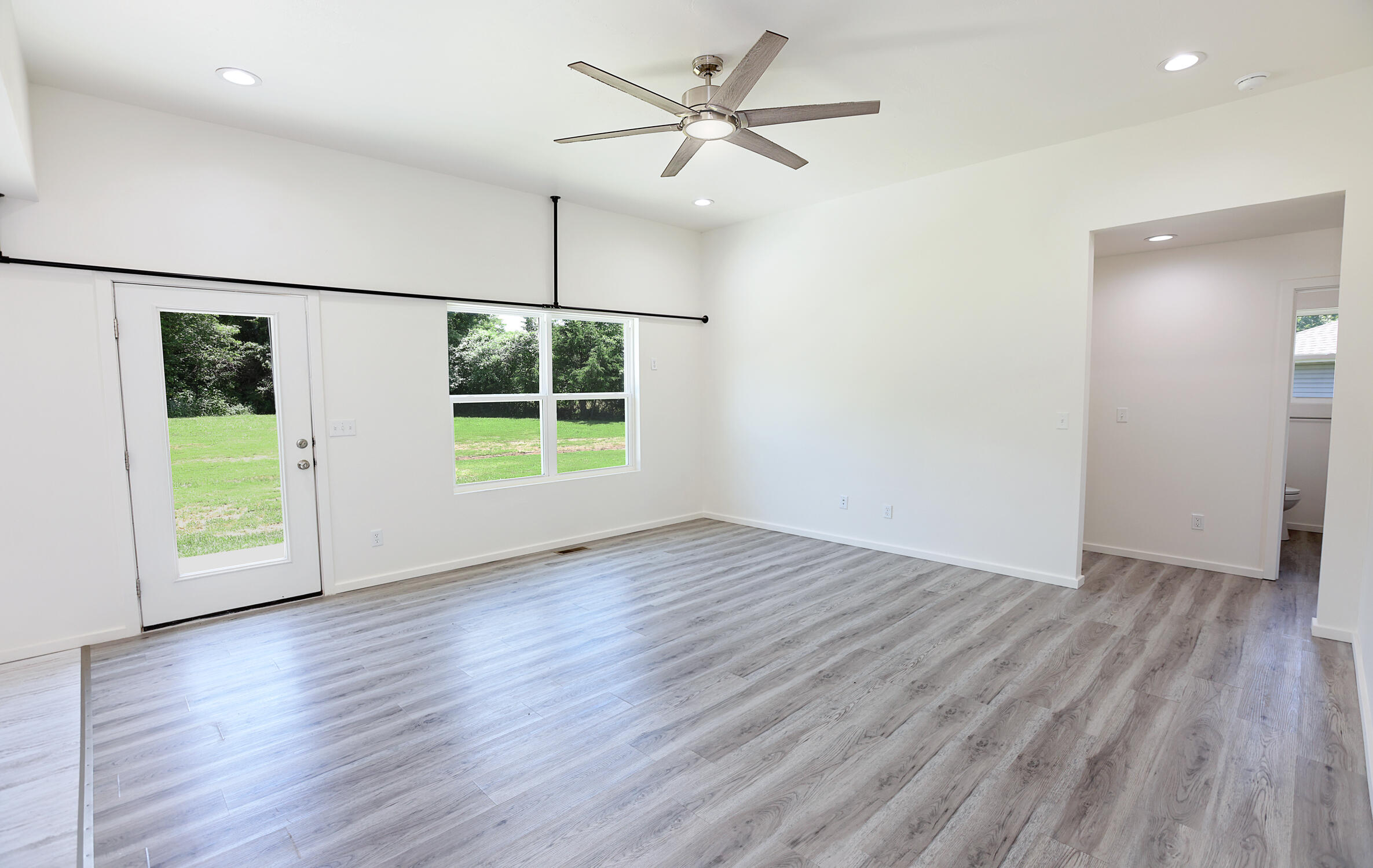 350 Towne Loop Property Photo 7