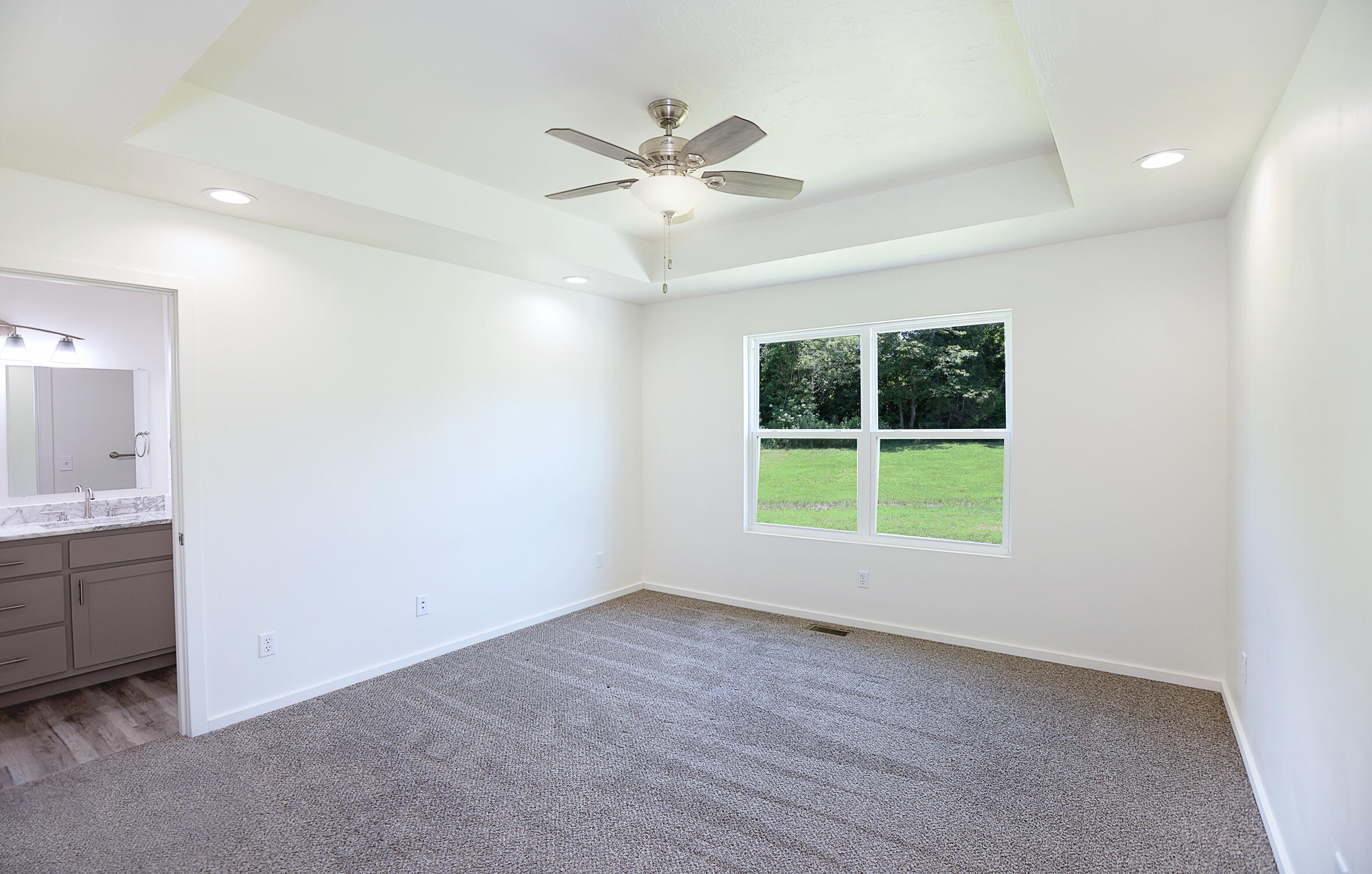 350 Towne Loop Property Photo 10