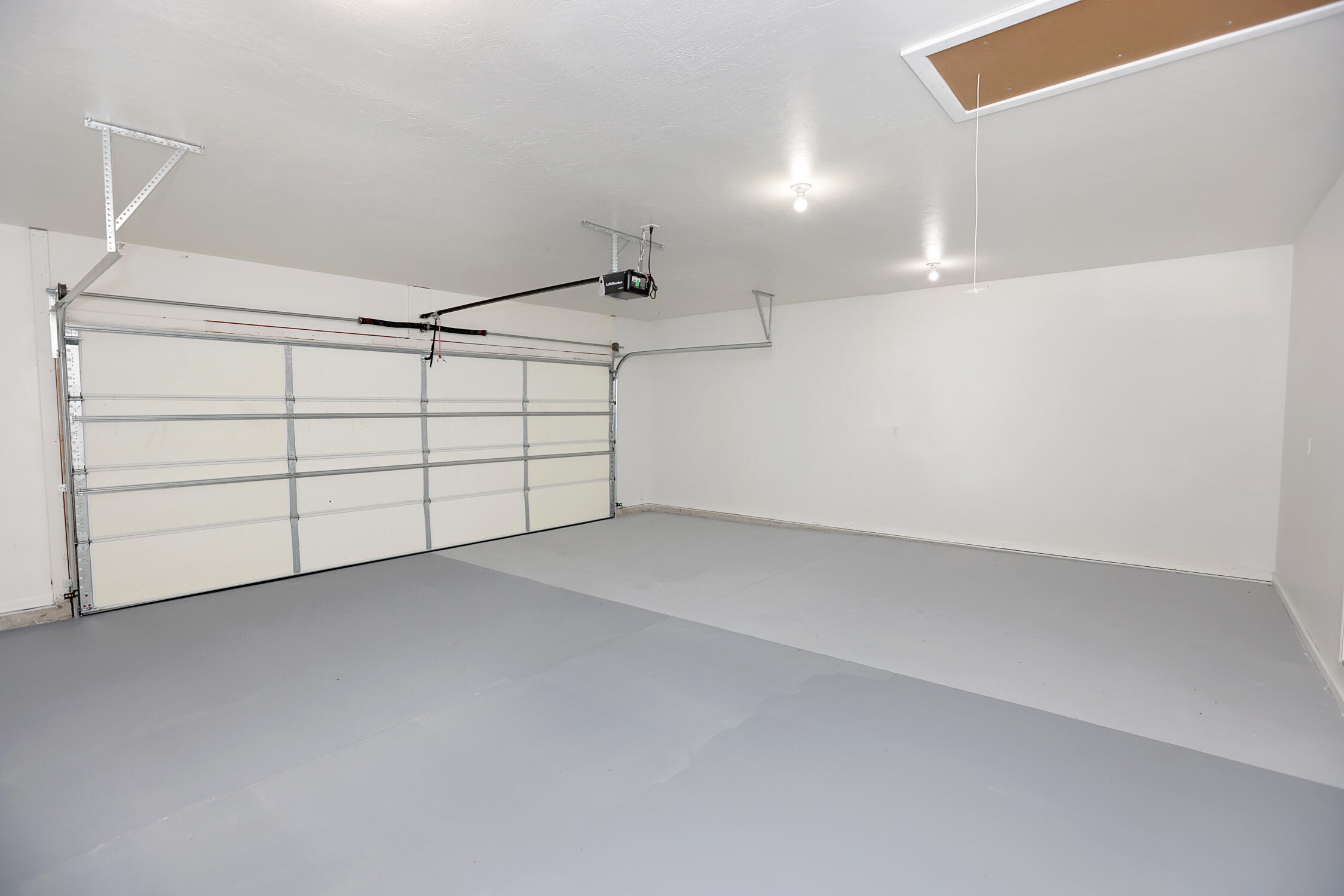 350 Towne Loop Property Photo 18