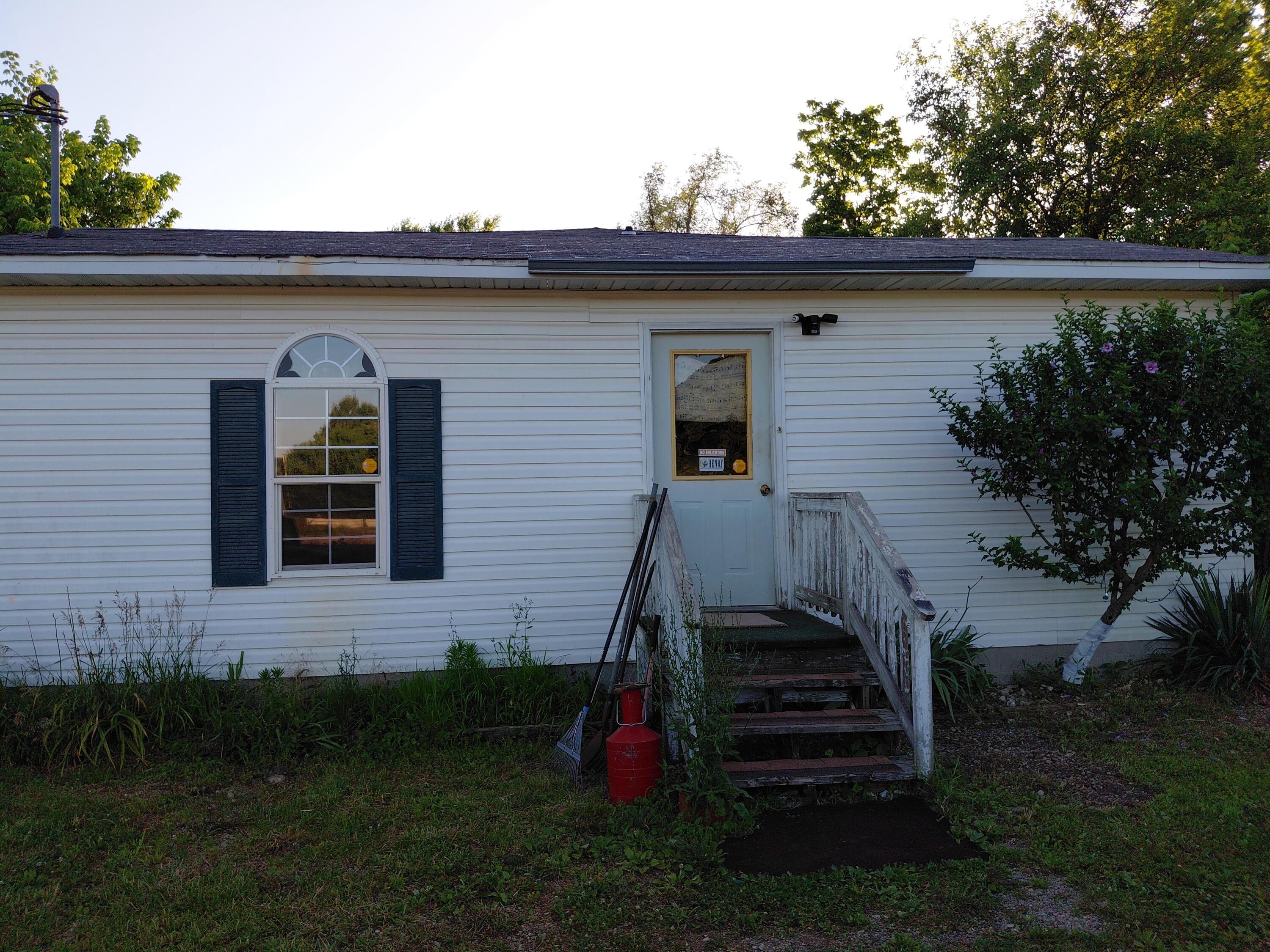 109 South Elm Street Property Photo 1