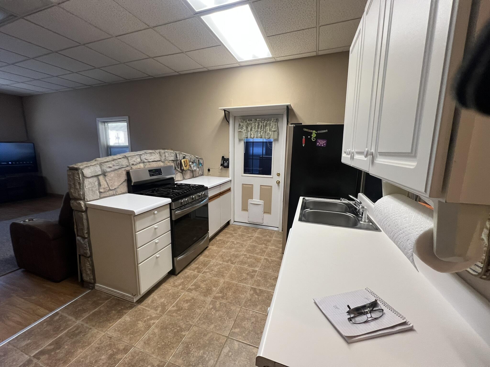 1223 South Ash Street Street Property Photo 15