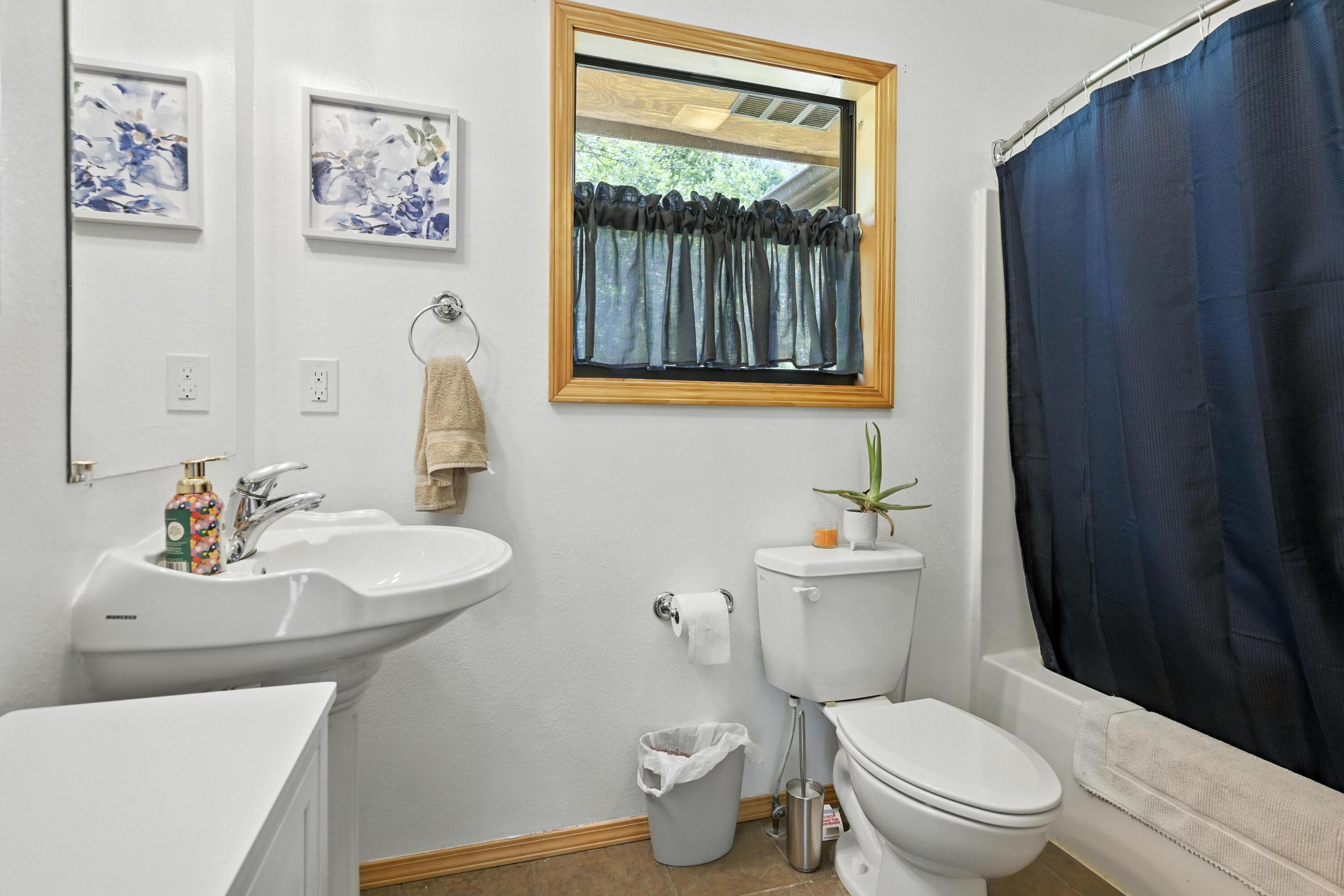 22562 Air Park Drive Property Photo 20