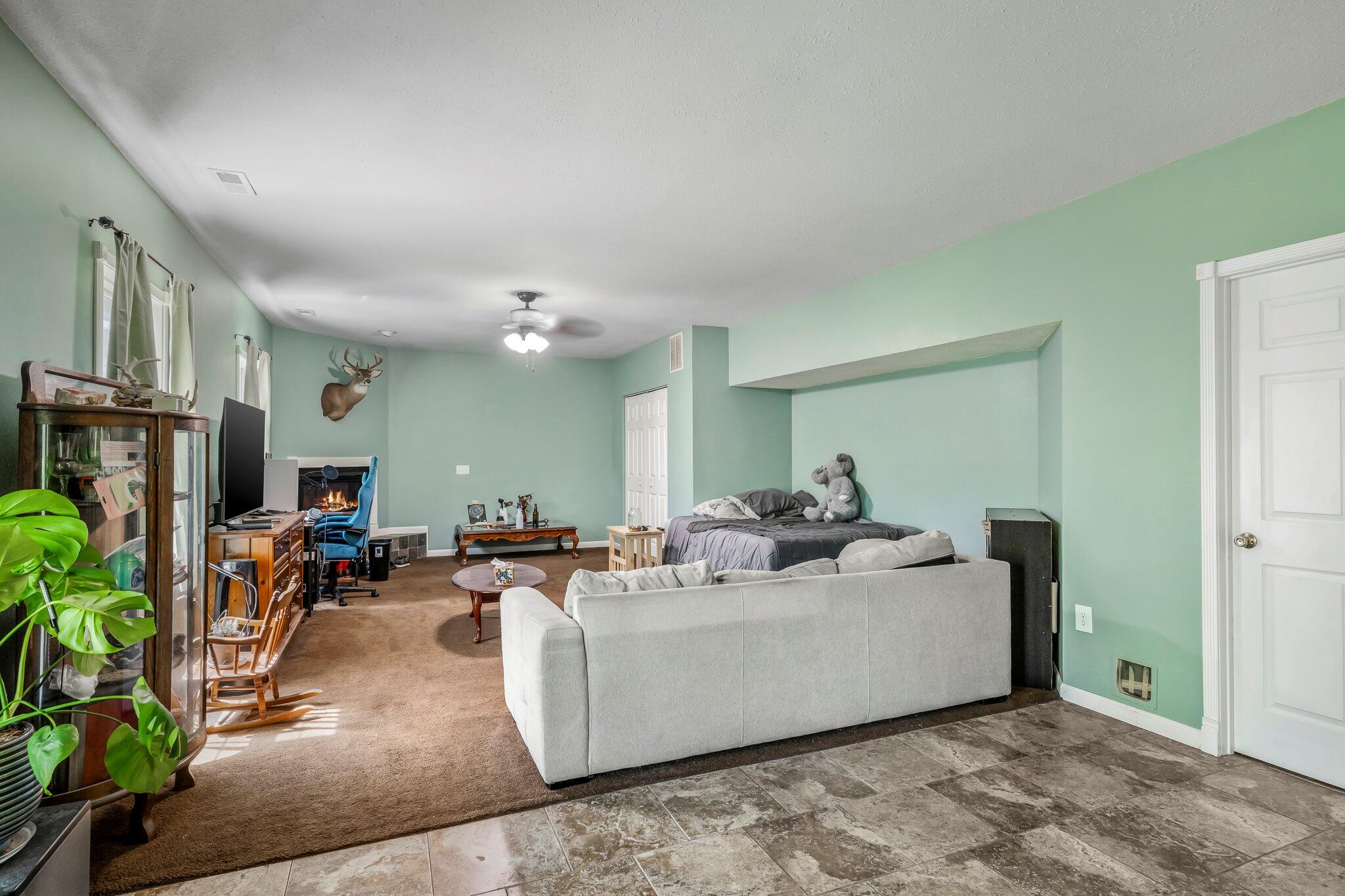 1528 North Marshall Street Property Photo 18