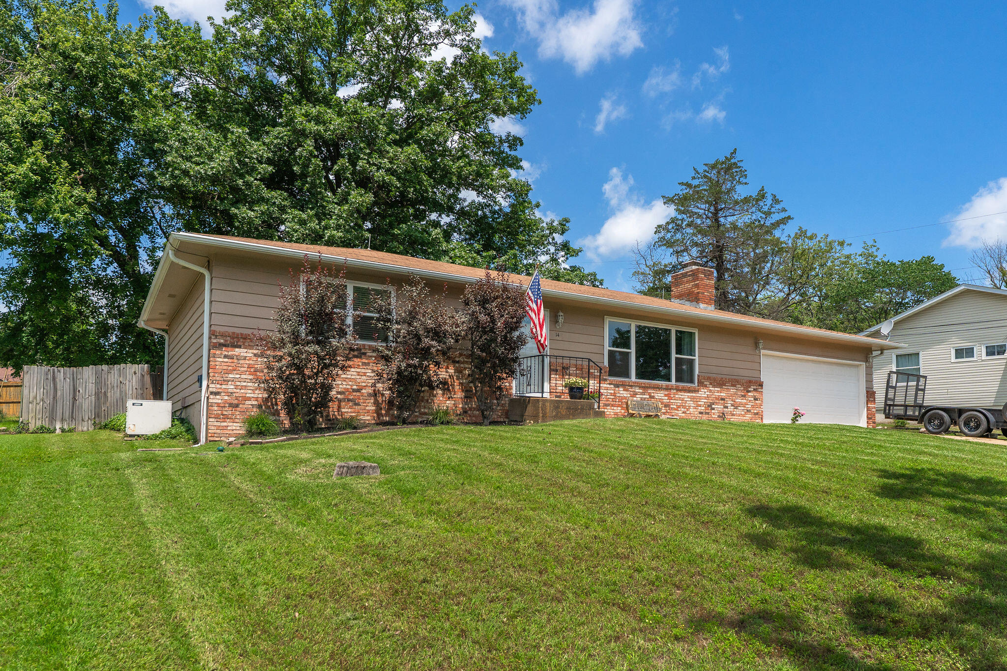 14 Bridgeview Drive Property Photo 2
